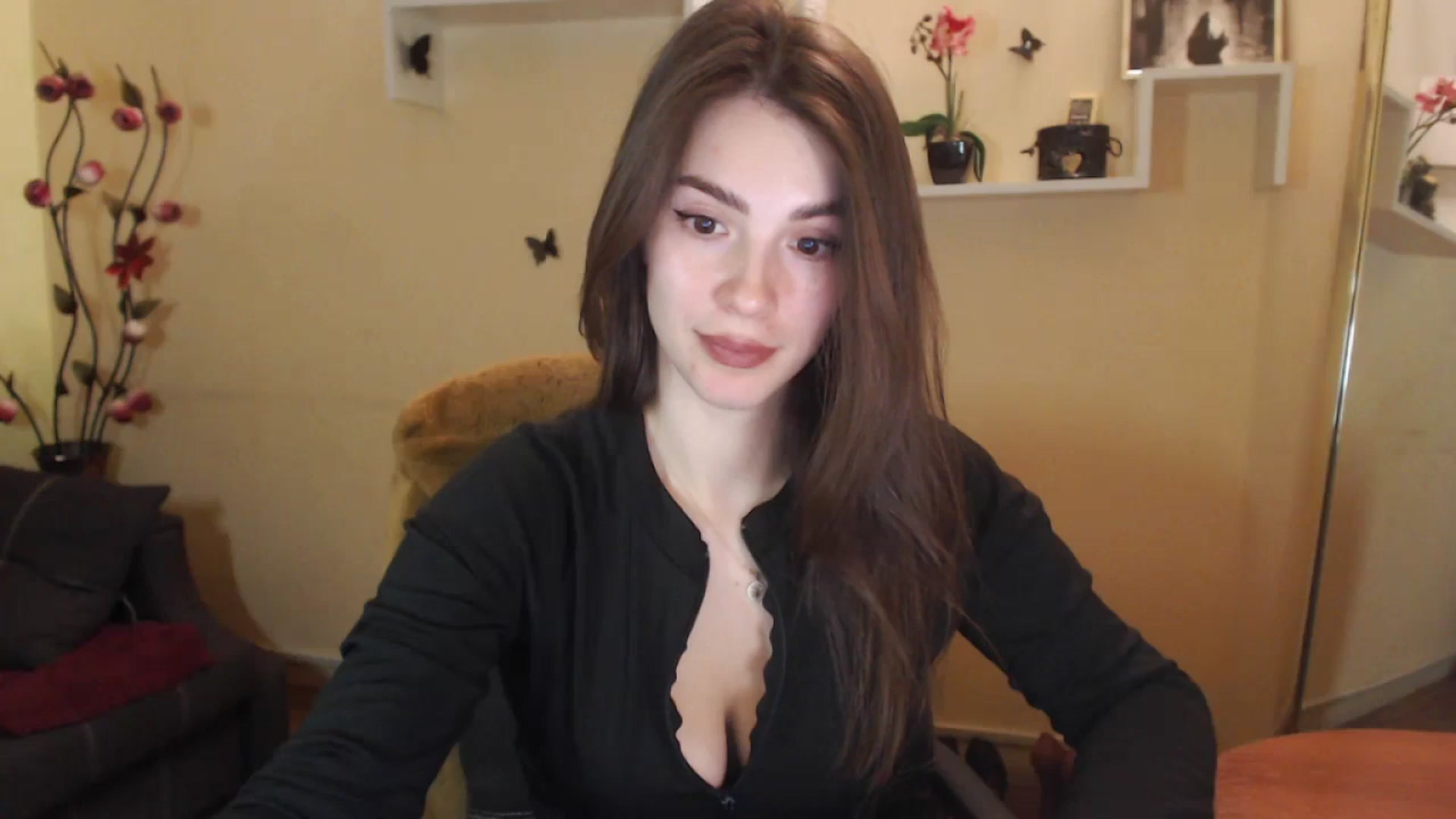 Gallery image thumbnail from MiaRoony's myfreecams stream on, 12/15/2024, 14:21 image 19 of 20