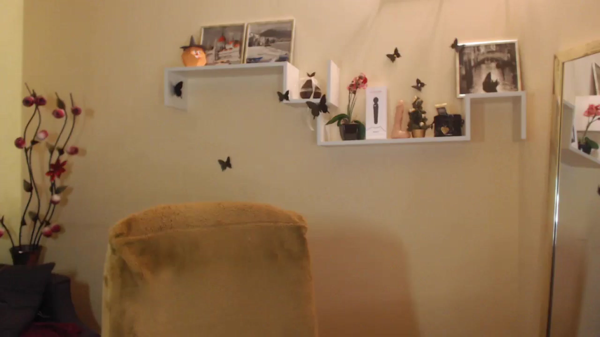 Gallery image thumbnail from MiaRoony's myfreecams stream on, 12/29/2024, 13:05 image 12 of 20