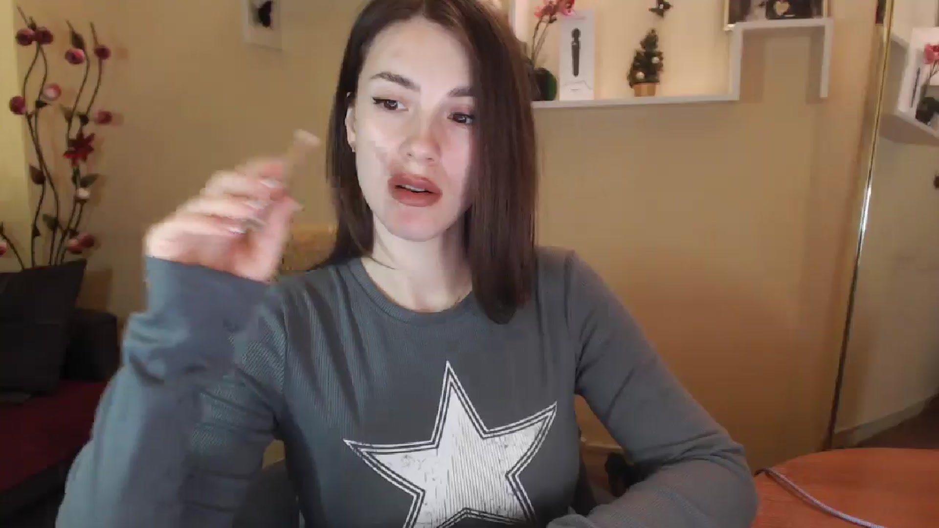 Gallery image thumbnail from MiaRoony's myfreecams stream on, 01/03/2025, 12:34 image 15 of 20