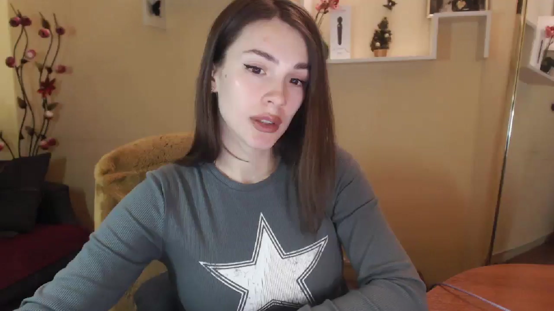 Gallery image thumbnail from MiaRoony's myfreecams stream on, 01/03/2025, 12:34 image 18 of 20