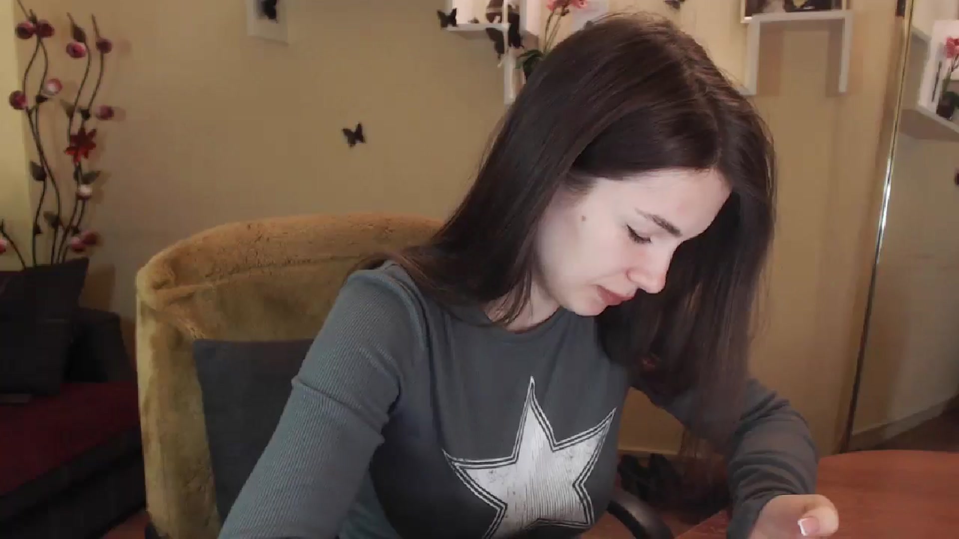 Gallery image thumbnail from MiaRoony's myfreecams stream on, 01/03/2025, 12:34 image 4 of 20