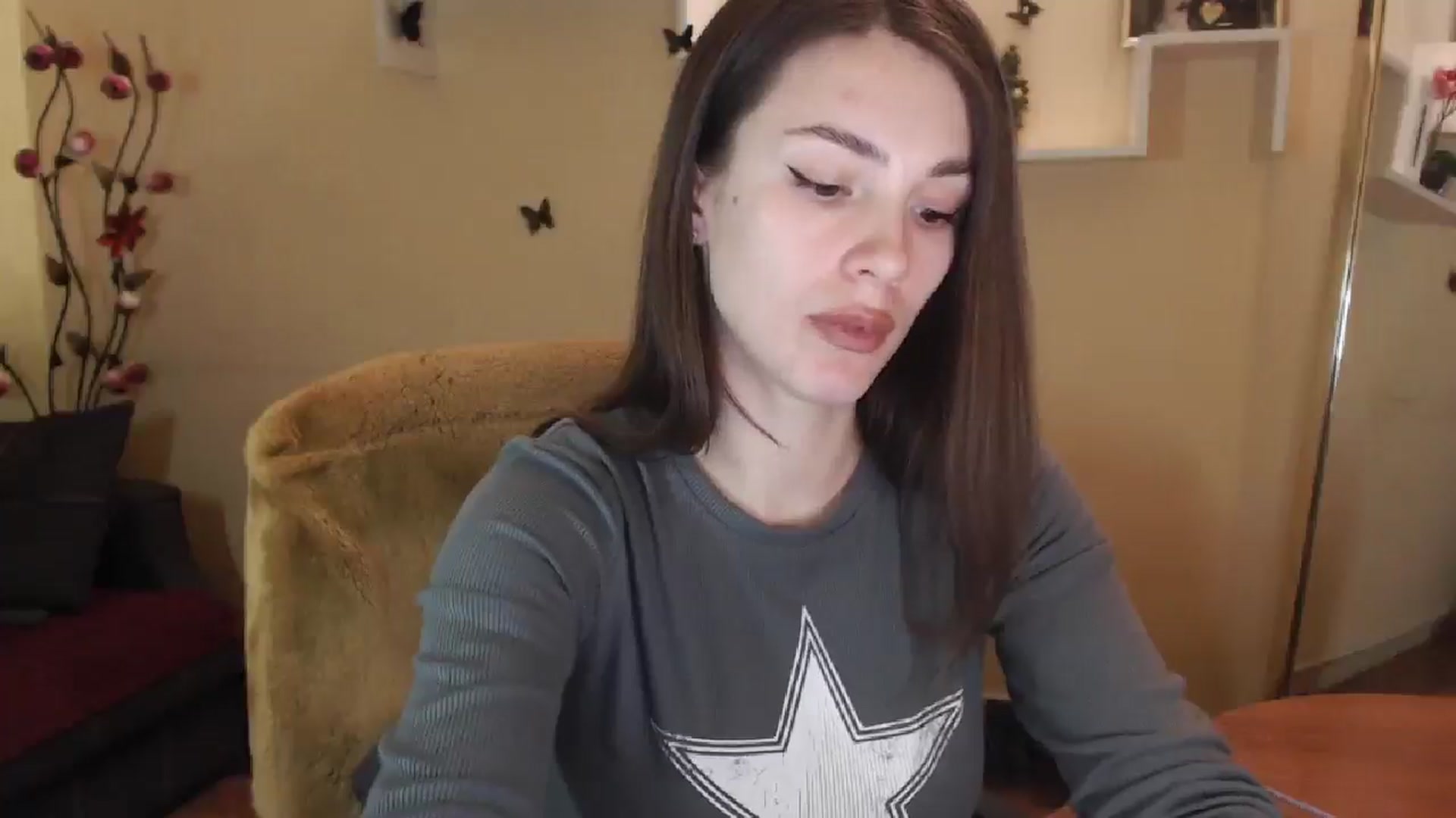 Gallery image thumbnail from MiaRoony's myfreecams stream on, 01/03/2025, 12:34 image 20 of 20