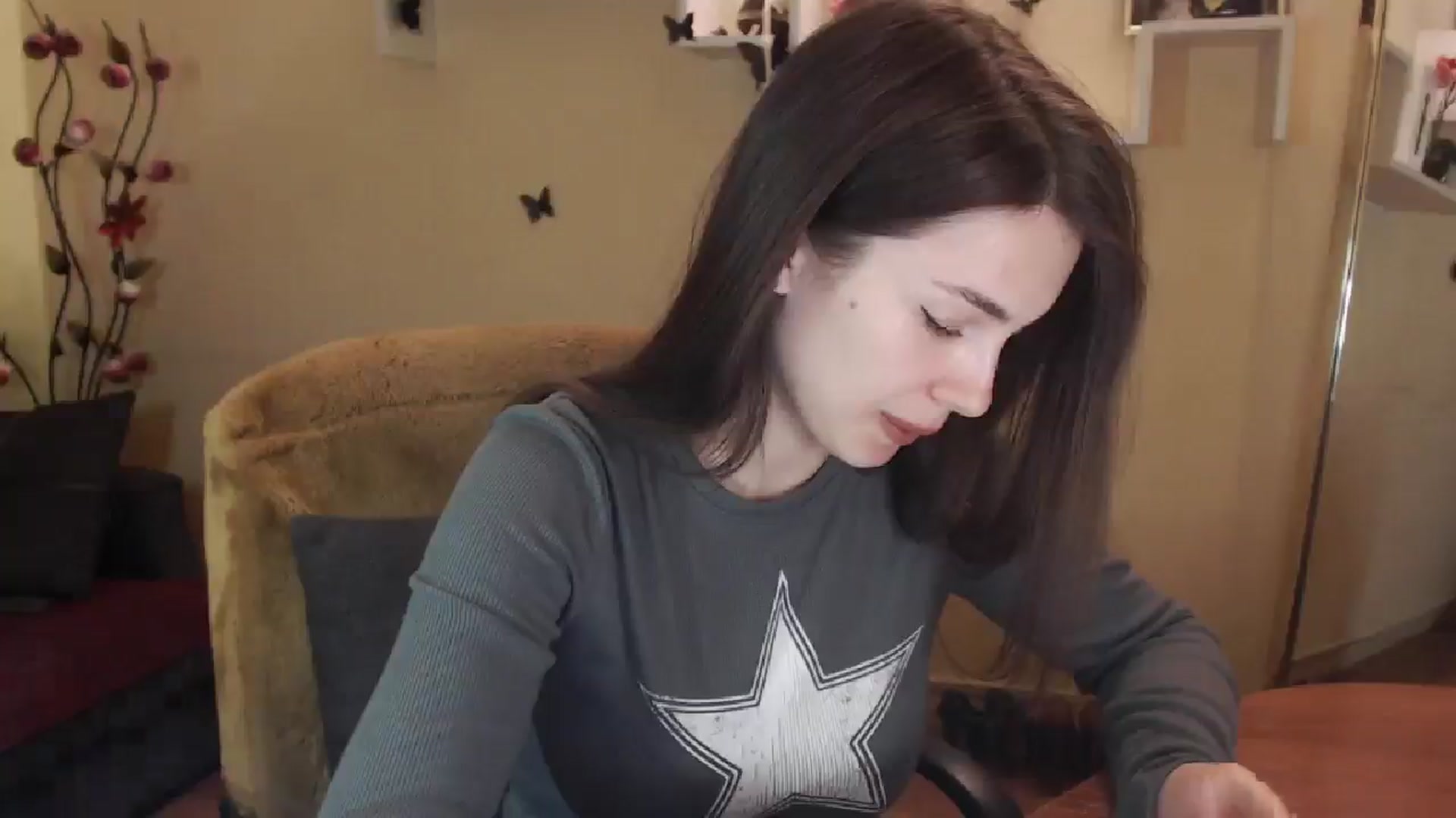 Gallery image thumbnail from MiaRoony's myfreecams stream on, 01/03/2025, 12:34 image 3 of 20