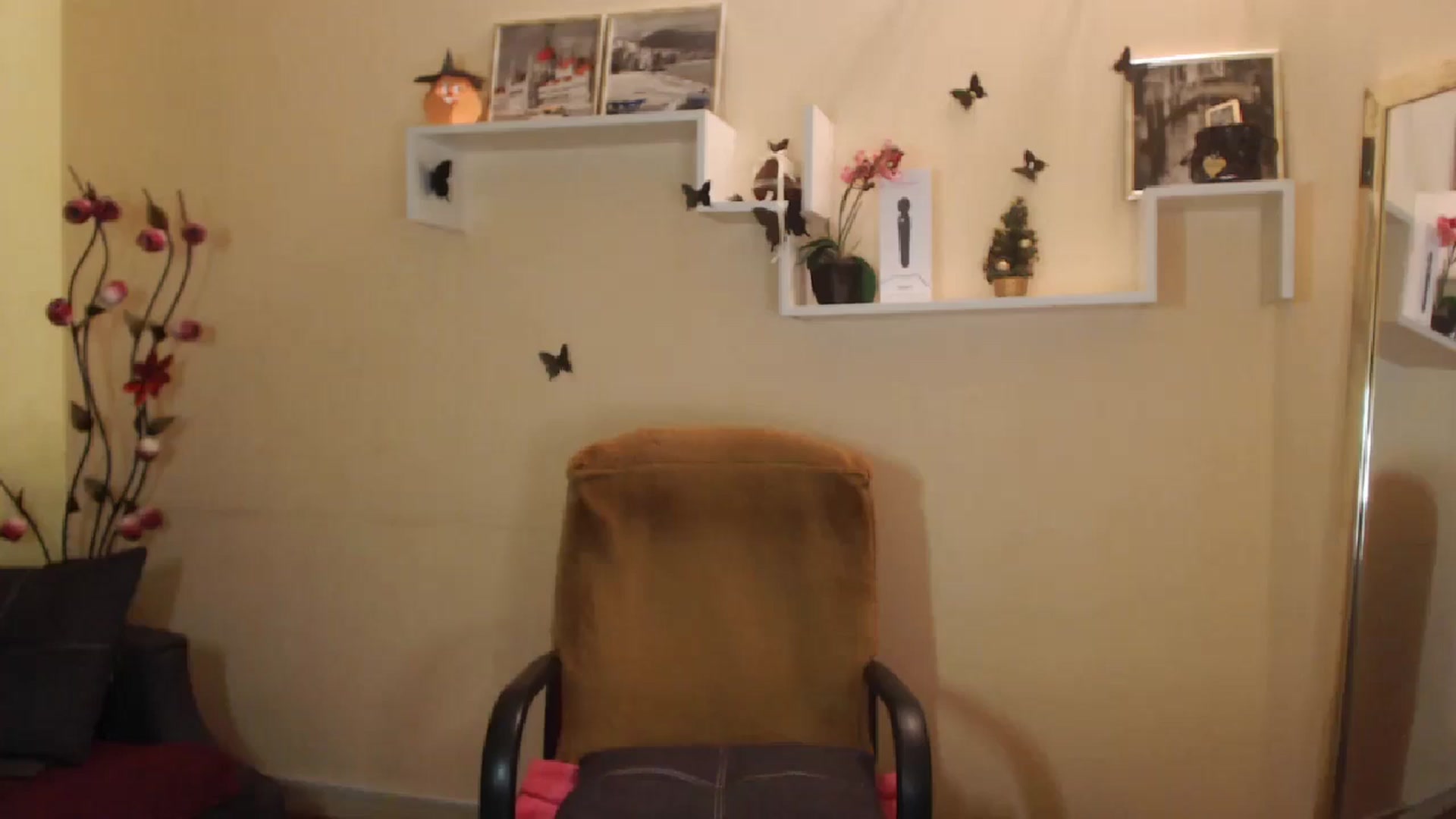 Gallery image thumbnail from MiaRoony's myfreecams stream on, 01/03/2025, 14:36 image 19 of 20