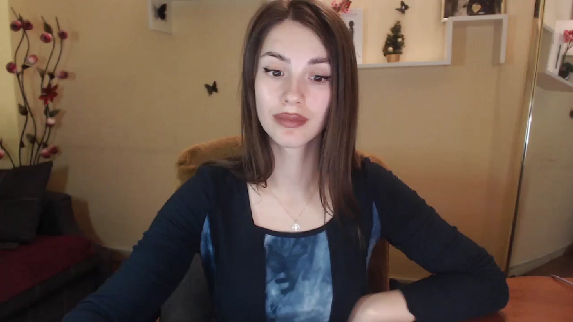 Gallery image thumbnail from MiaRoony's myfreecams stream on, 01/03/2025, 14:36 image 1 of 20