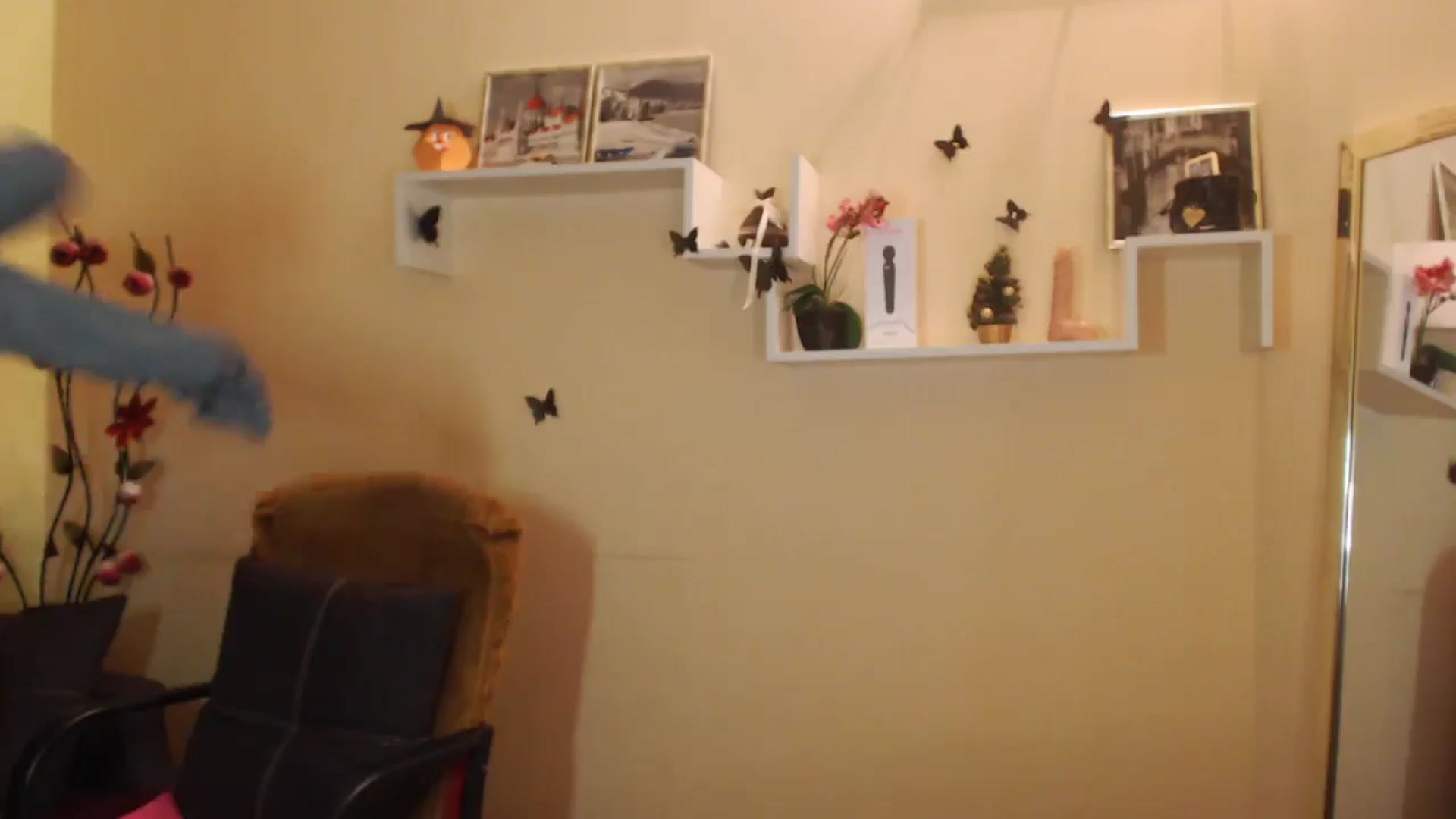 Gallery image thumbnail from MiaRoony's myfreecams stream on, 01/04/2025, 12:11 image 20 of 20