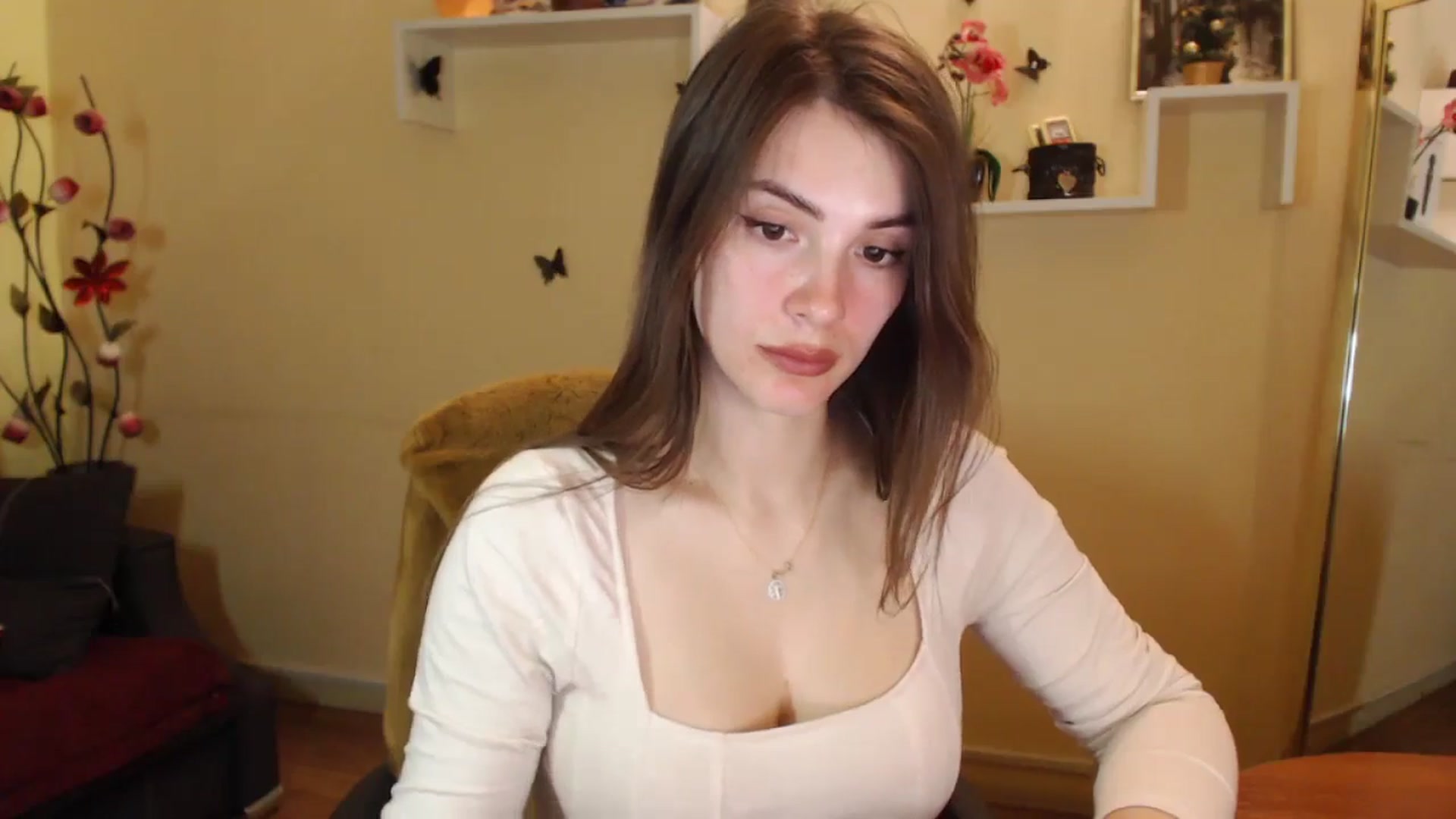 Gallery image thumbnail from MiaRoony's myfreecams stream on, 01/19/2025, 14:57 image 15 of 20
