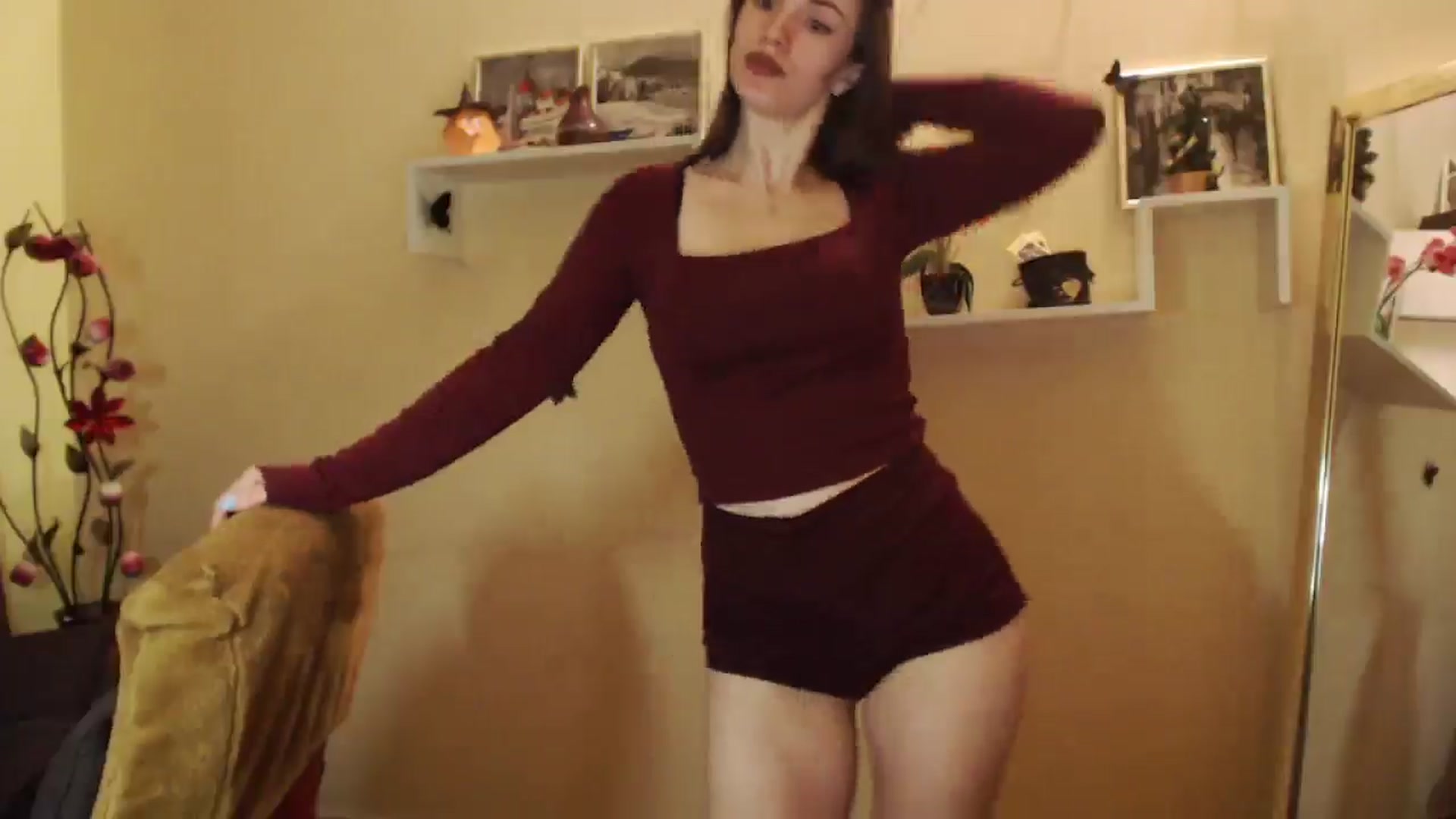 Gallery image thumbnail from MiaRoony's myfreecams stream on, 03/05/2025, 14:39 image 11 of 20