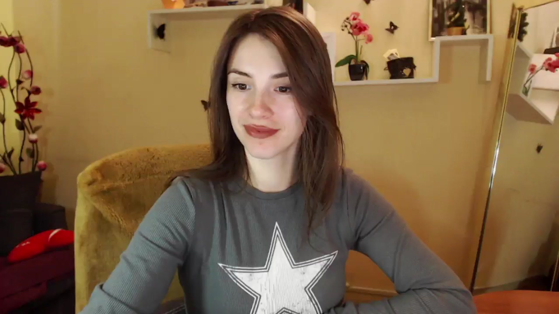 Gallery image thumbnail from MiaRoony's myfreecams stream on, 03/07/2025, 11:45 image 18 of 20