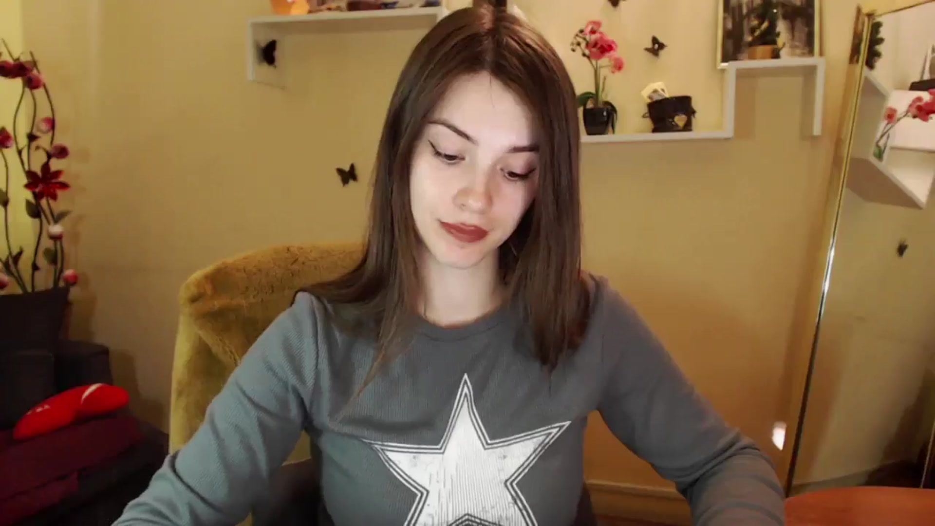 Gallery image thumbnail from MiaRoony's myfreecams stream on, 03/07/2025, 11:45 image 7 of 20
