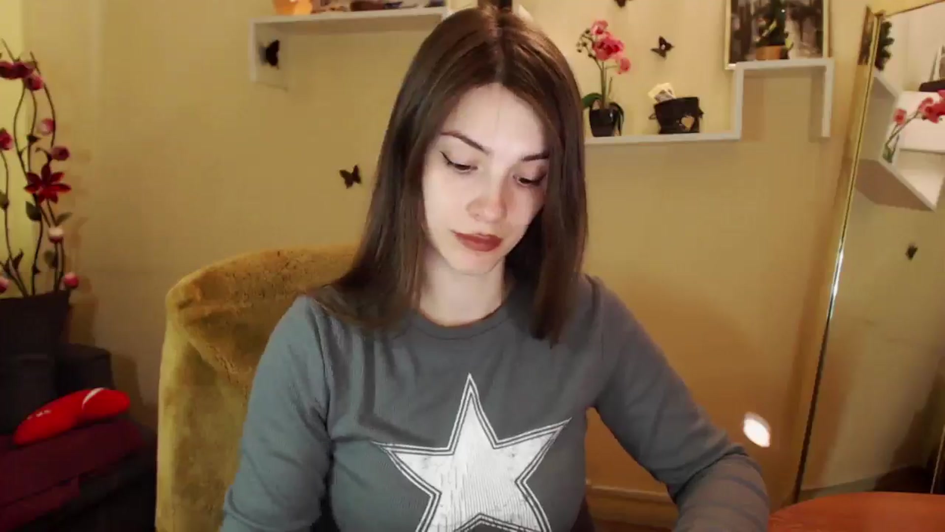 Gallery image thumbnail from MiaRoony's myfreecams stream on, 03/07/2025, 11:45 image 4 of 20