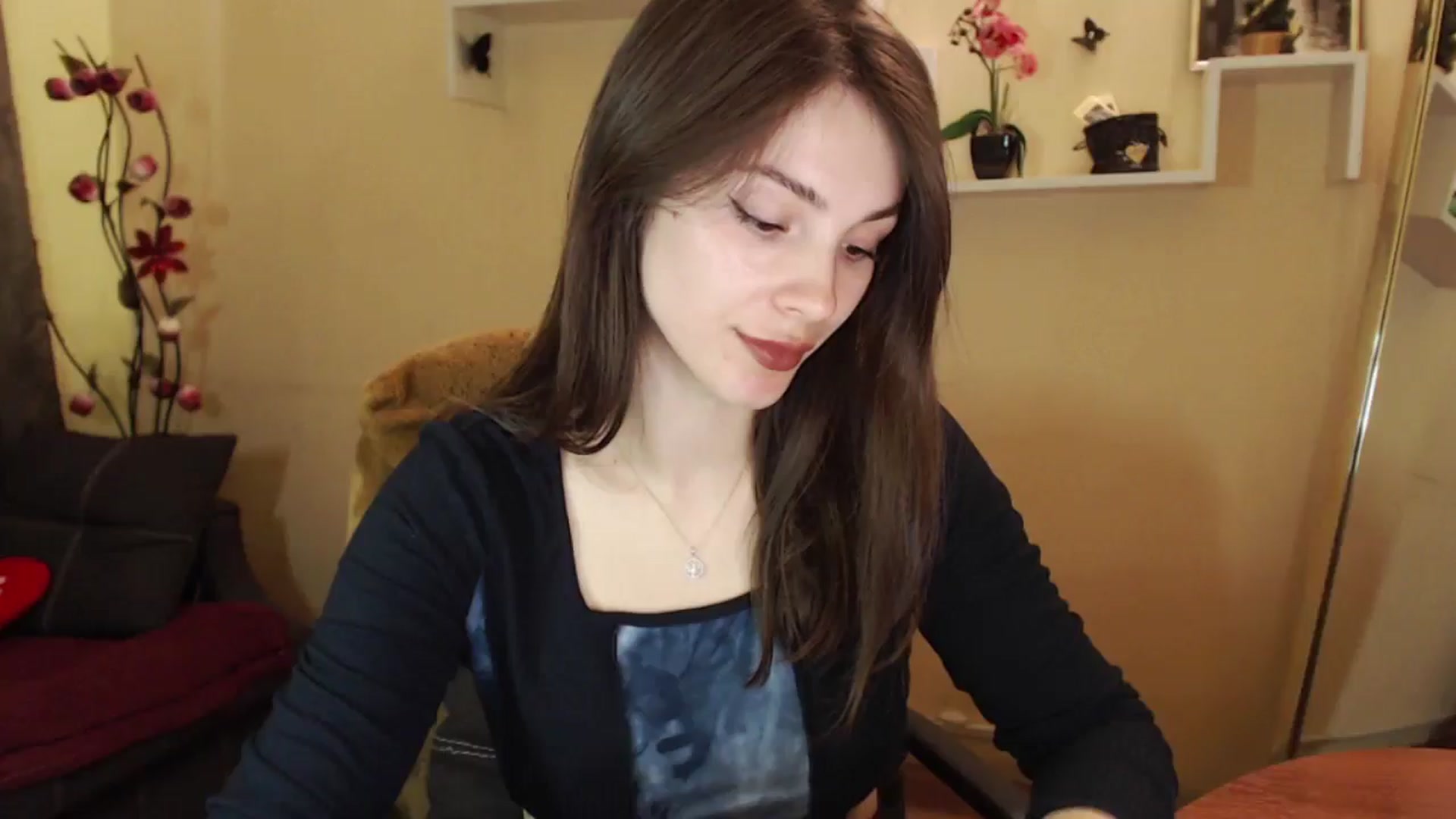 Gallery image thumbnail from MiaRoony's myfreecams stream on, 04/18/2025, 14:26 image 9 of 20