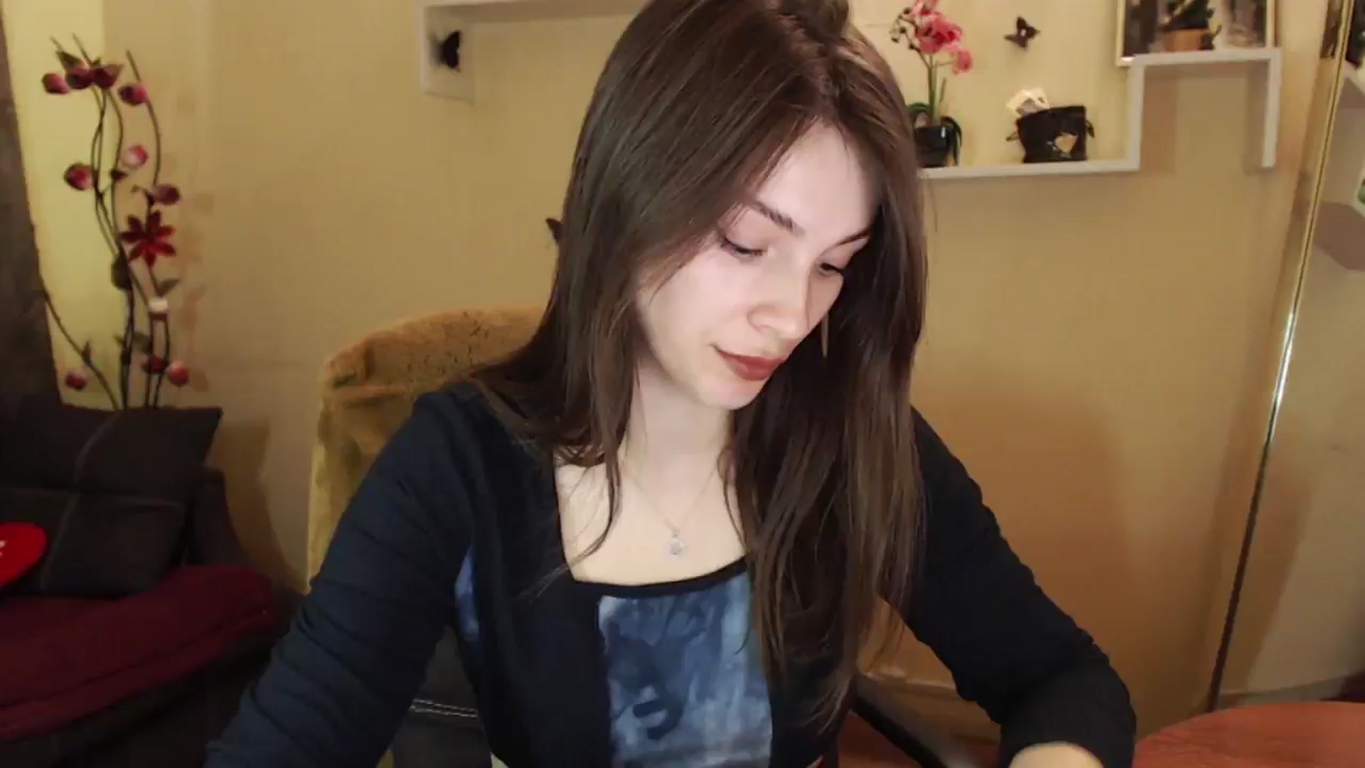 Gallery image thumbnail from MiaRoony's myfreecams stream on, 04/18/2025, 14:26 image 11 of 20