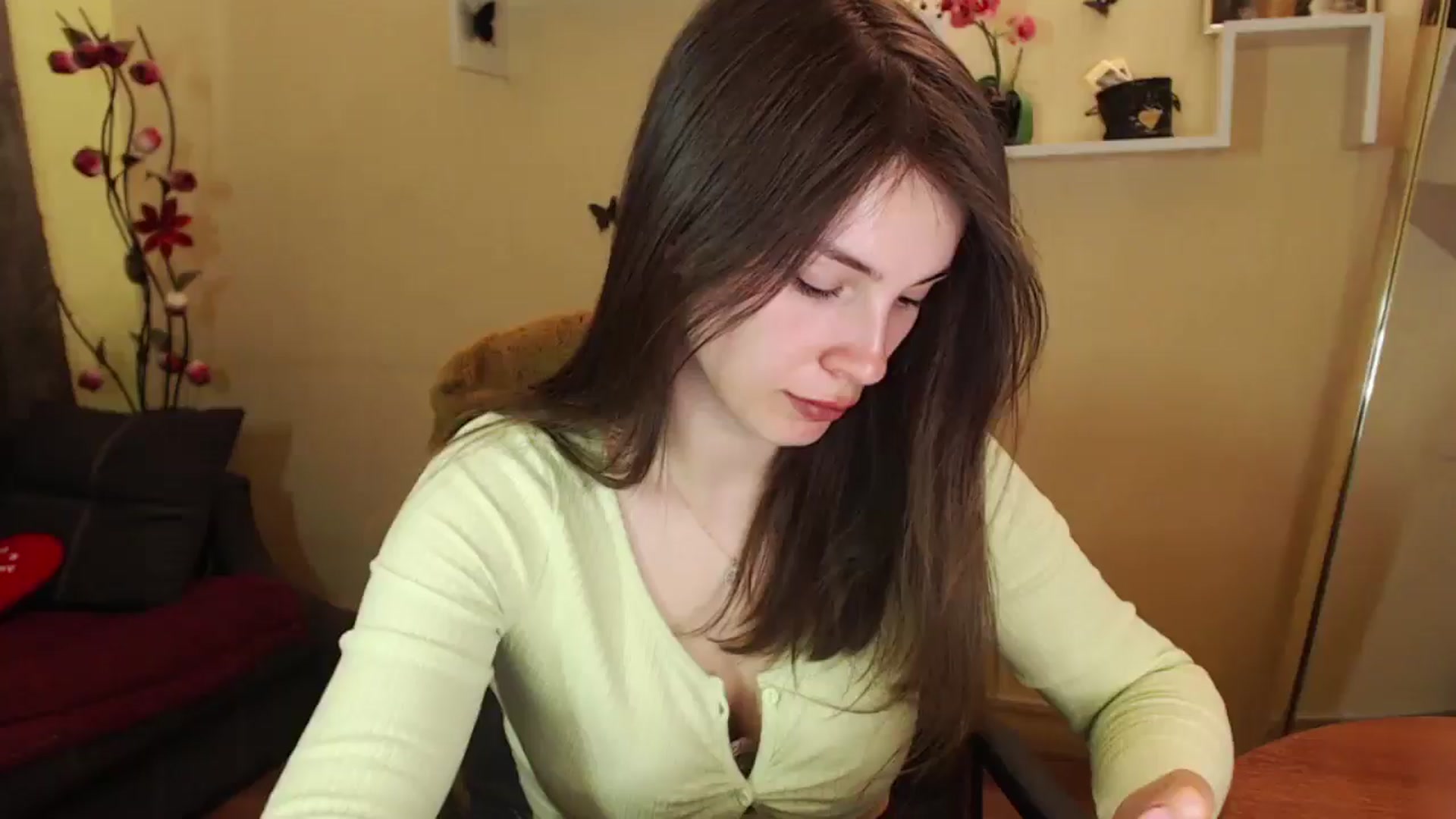 Gallery image thumbnail from MiaRoony's myfreecams stream on, 04/21/2025, 12:21 image 20 of 20