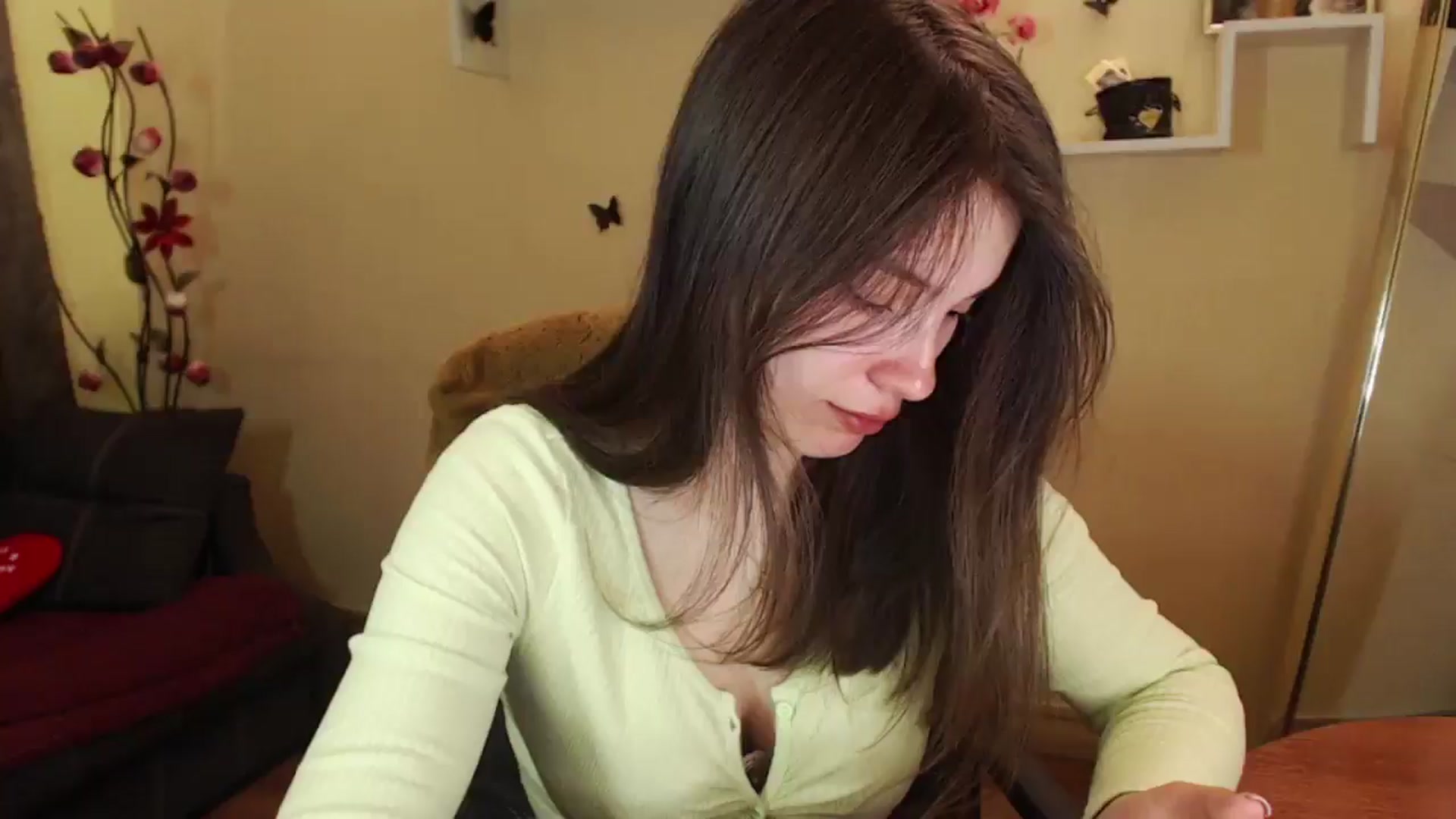 Gallery image thumbnail from MiaRoony's myfreecams stream on, 04/21/2025, 12:21 image 18 of 20