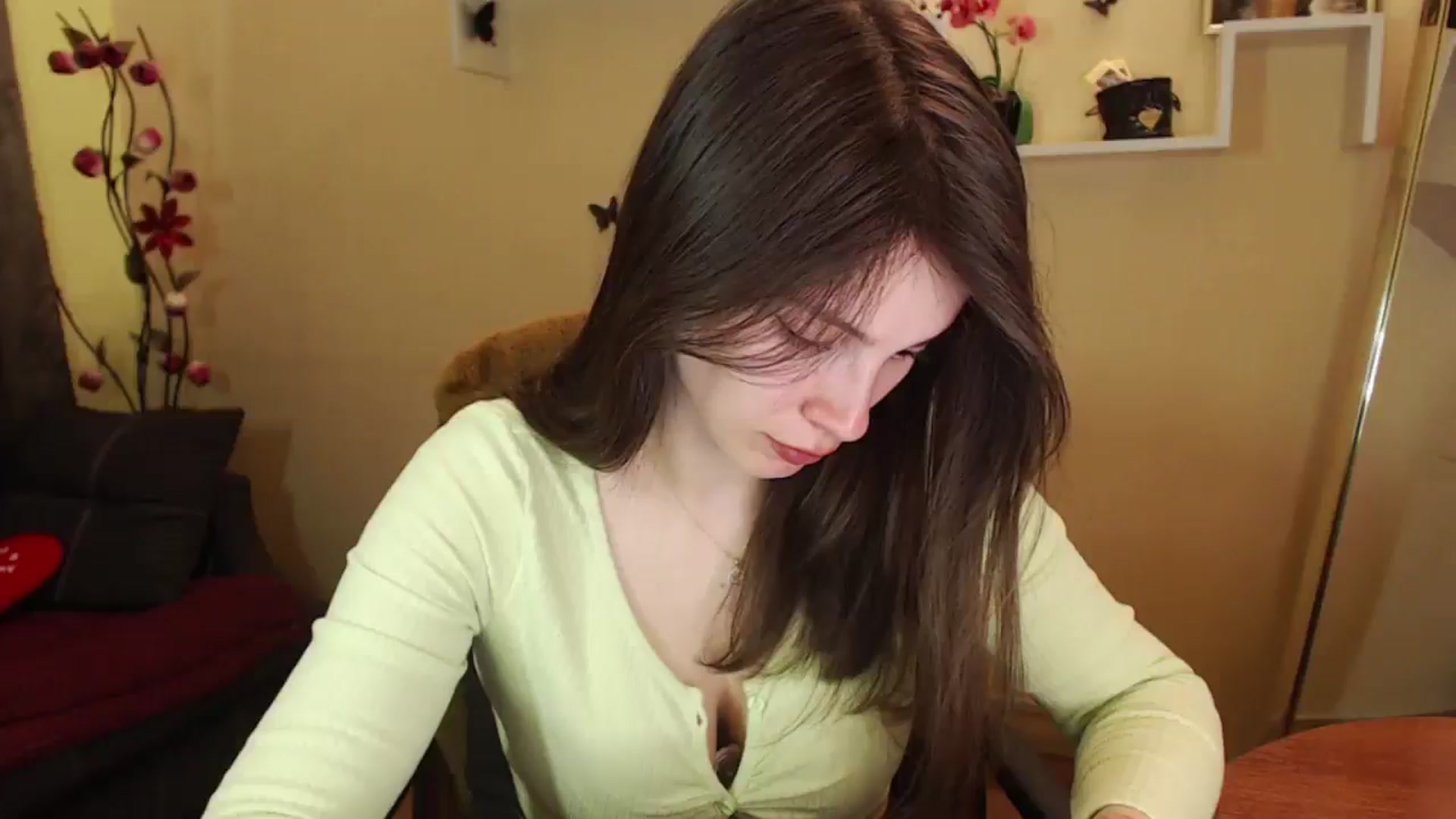 Gallery image thumbnail from MiaRoony's myfreecams stream on, 04/21/2025, 12:21 image 13 of 20