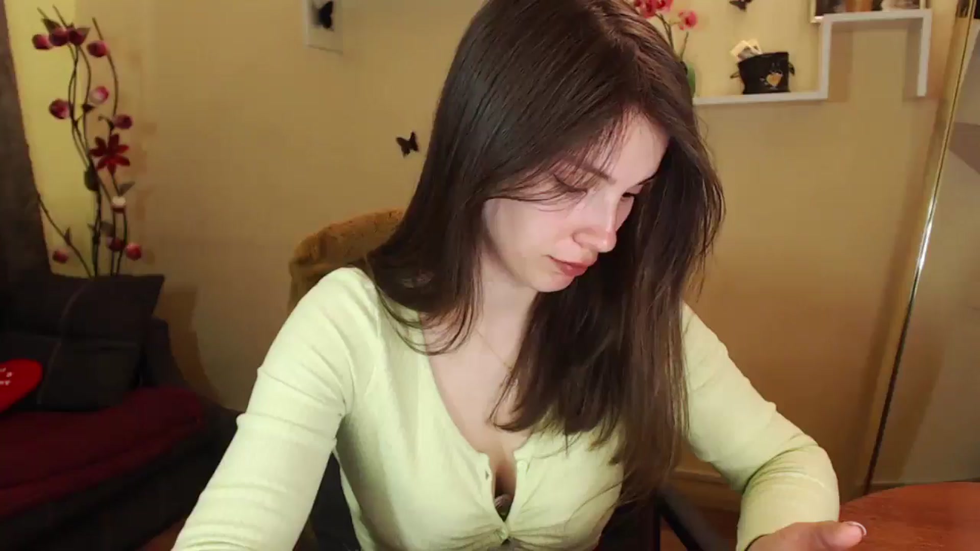Gallery image thumbnail from MiaRoony's myfreecams stream on, 04/21/2025, 12:21 image 17 of 20