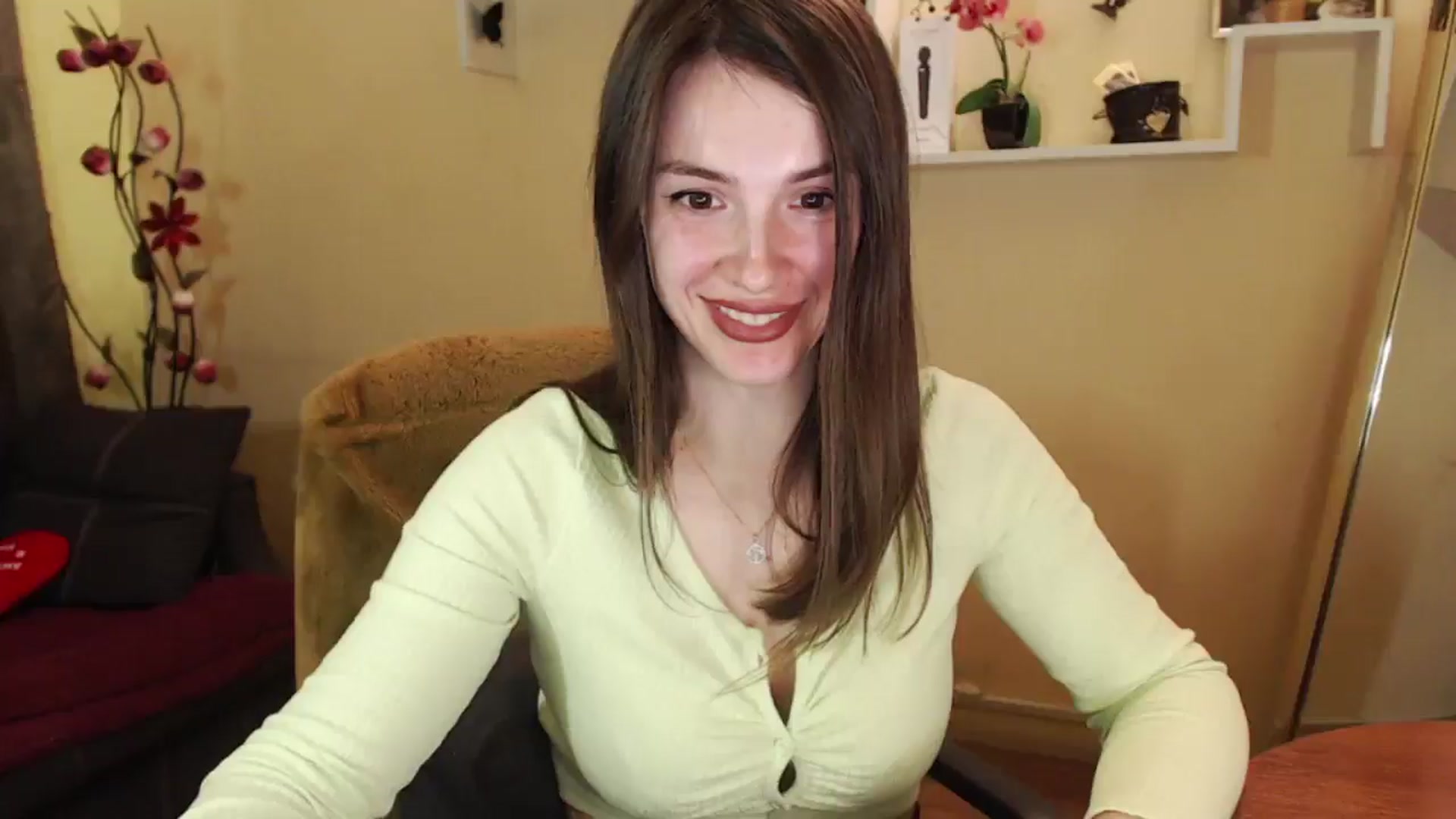 Gallery image thumbnail from MiaRoony's myfreecams stream on, 04/21/2025, 14:15 image 12 of 20