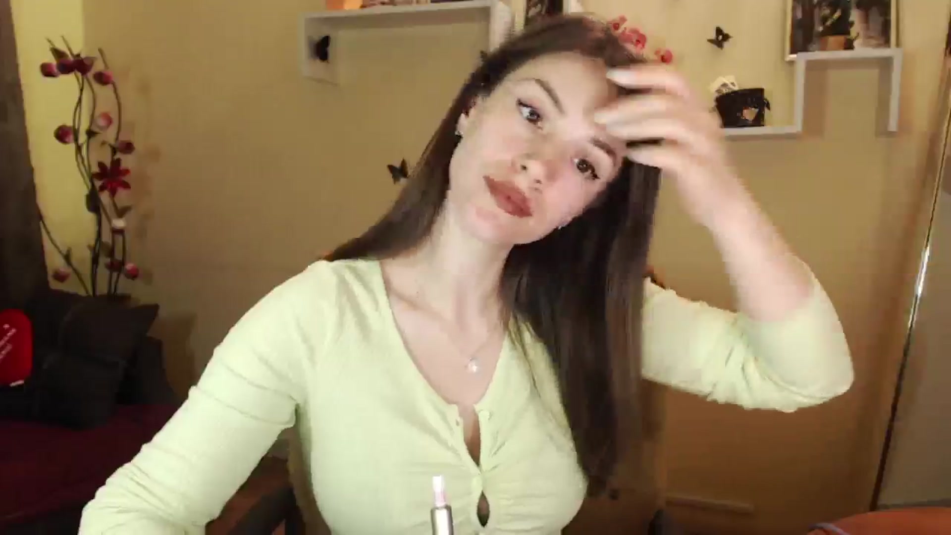 Gallery image thumbnail from MiaRoony's myfreecams stream on, 04/26/2025, 11:27 image 20 of 20