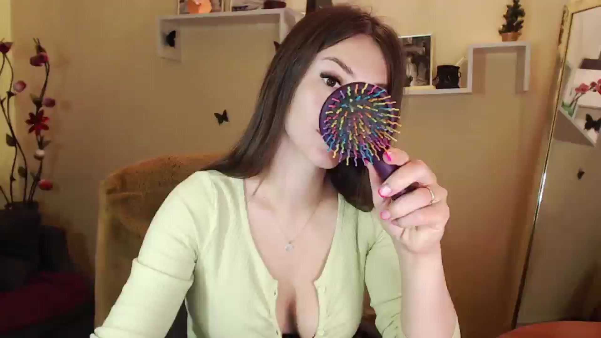 Gallery image thumbnail from MiaRoony's myfreecams stream on, 06/16/2025, 09:29 image 3 of 20