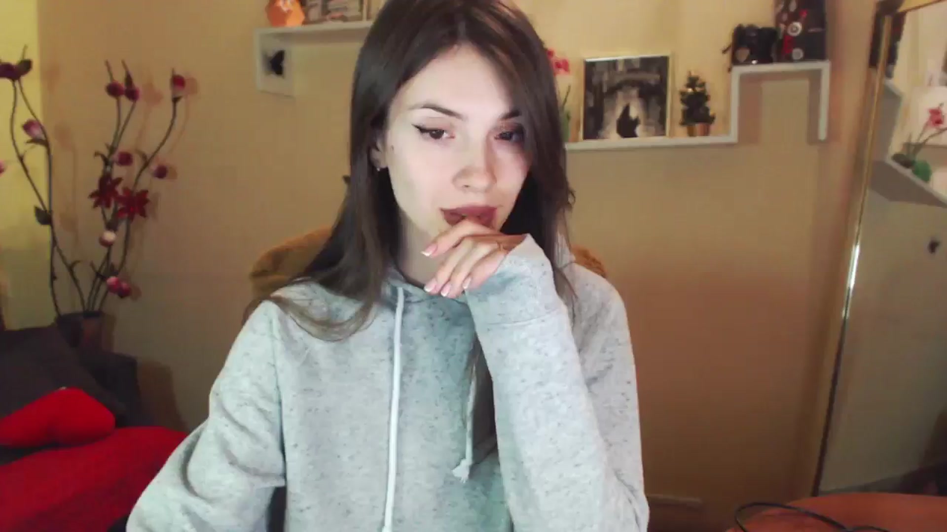 Gallery image thumbnail from MiaRoony's myfreecams stream on, 12/27/2025, 14:44 image 9 of 20
