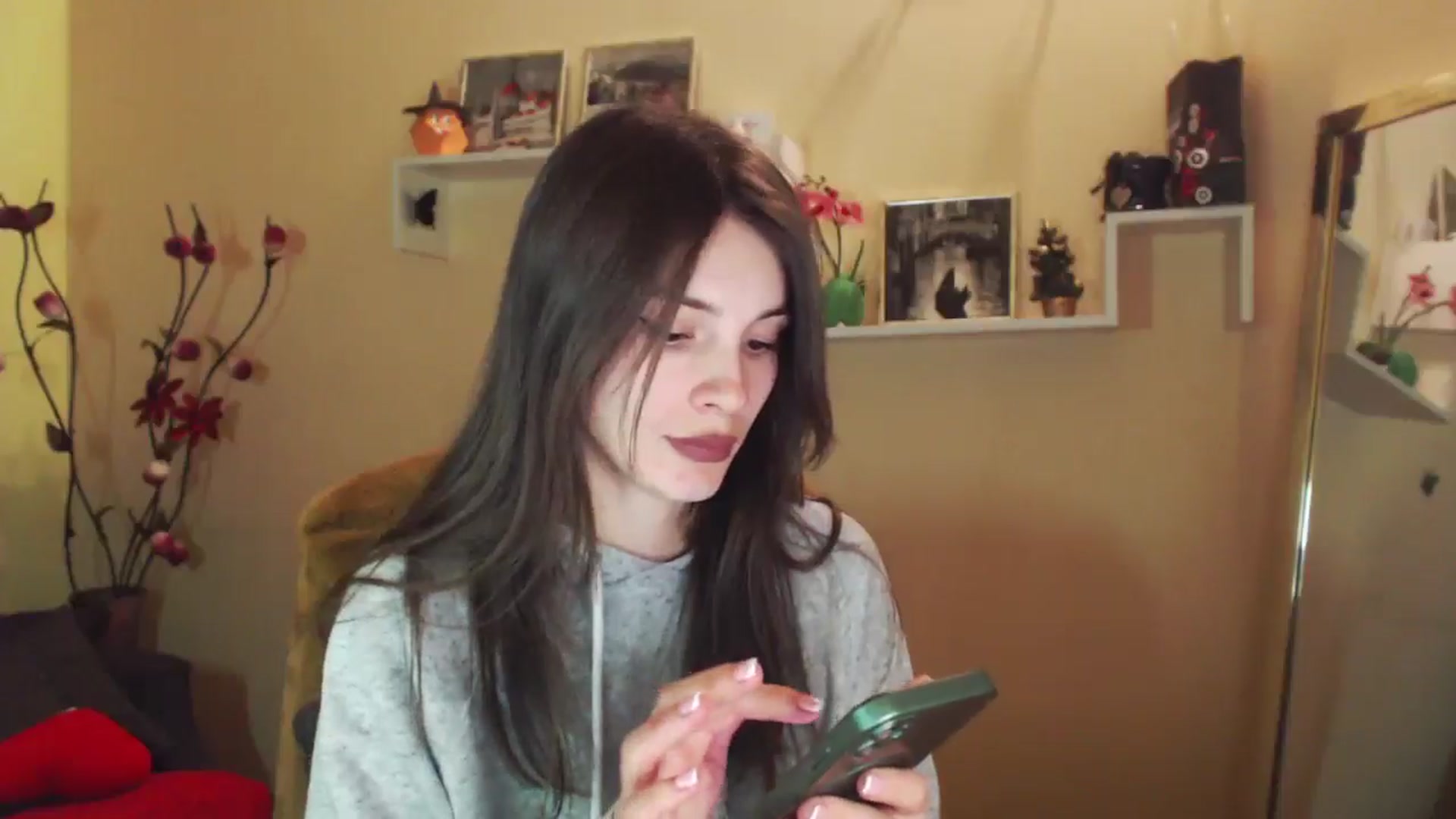 Gallery image thumbnail from MiaRoony's myfreecams stream on, 12/27/2025, 15:19 image 16 of 20