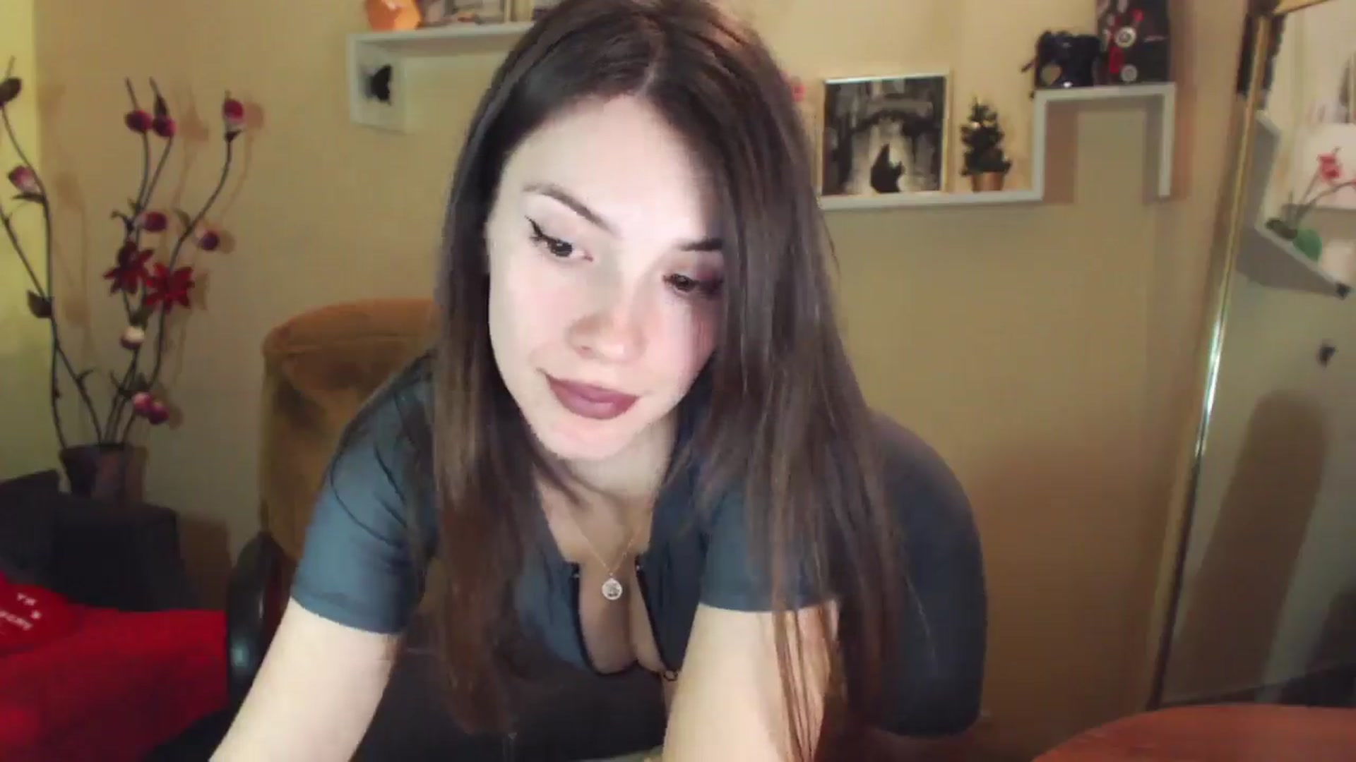 Gallery image thumbnail from MiaRoony's myfreecams stream on, 12/29/2025, 11:59 image 19 of 20