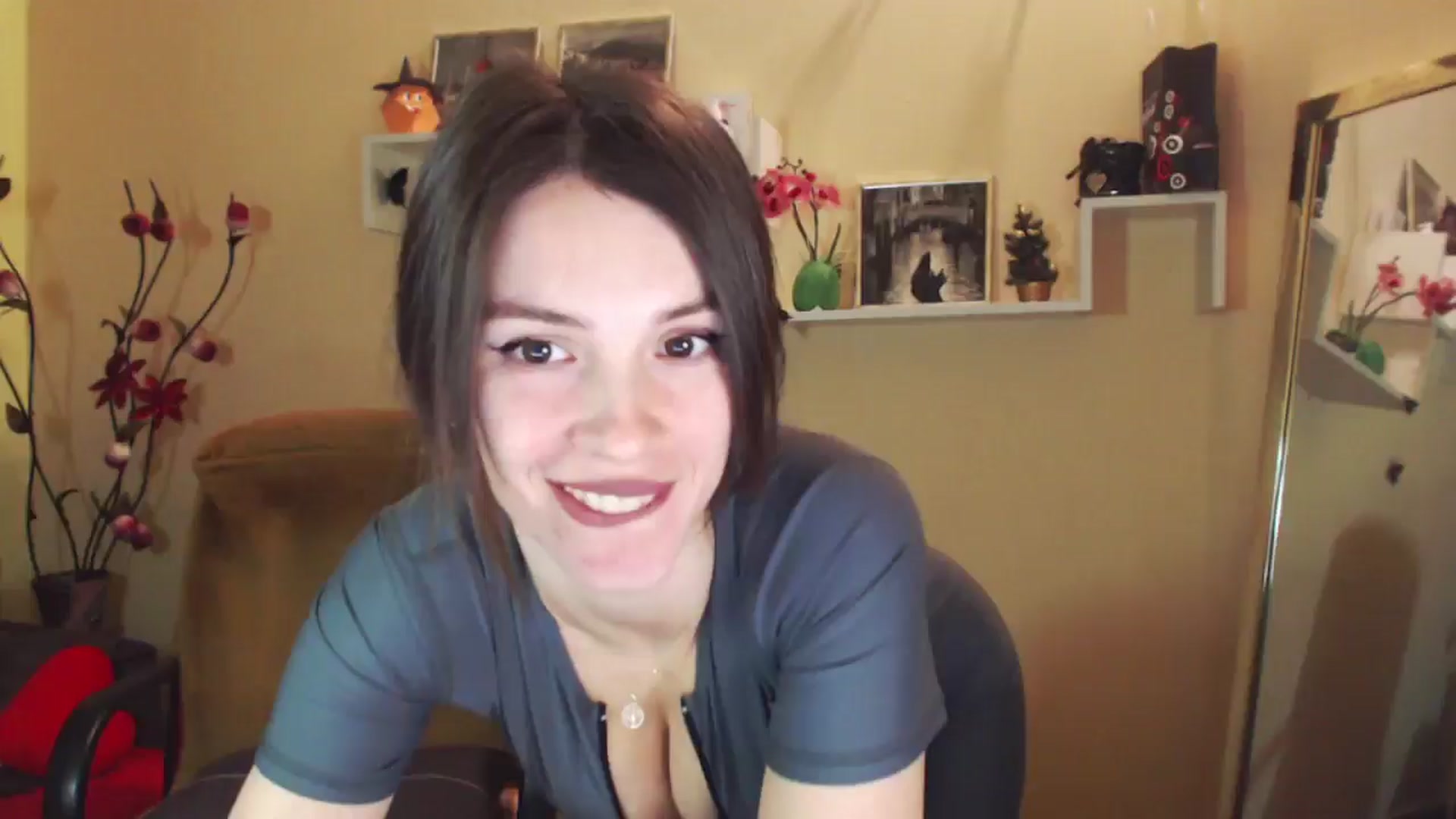 Gallery image thumbnail from MiaRoony's myfreecams stream on, 01/03/2026, 12:00 image 10 of 20