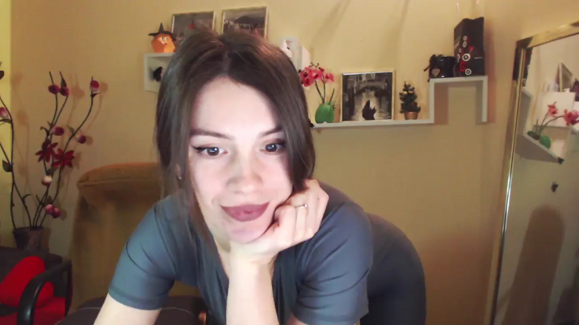 Gallery image thumbnail from MiaRoony's myfreecams stream on, 01/03/2026, 12:00 image 8 of 20