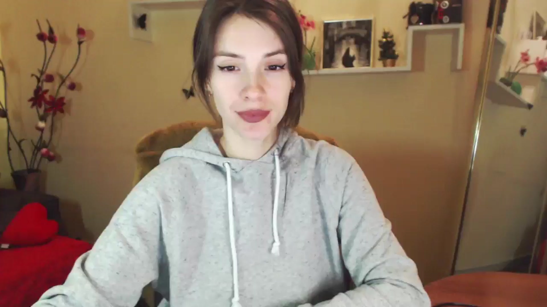 Gallery image thumbnail from MiaRoony's myfreecams stream on, 01/04/2026, 14:45 image 1 of 20