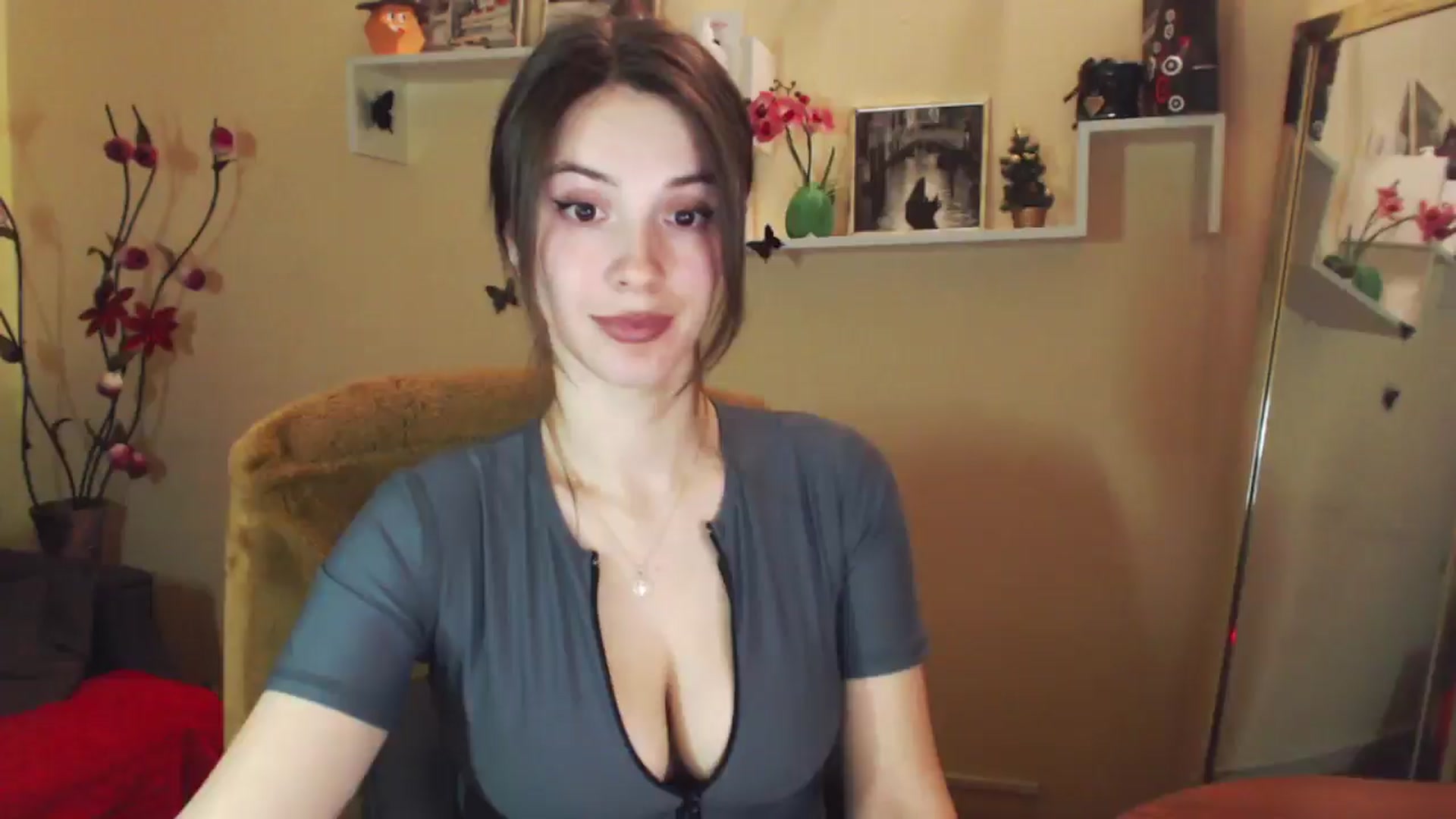 Gallery image thumbnail from MiaRoony's myfreecams stream on, 01/05/2026, 15:54 image 4 of 20