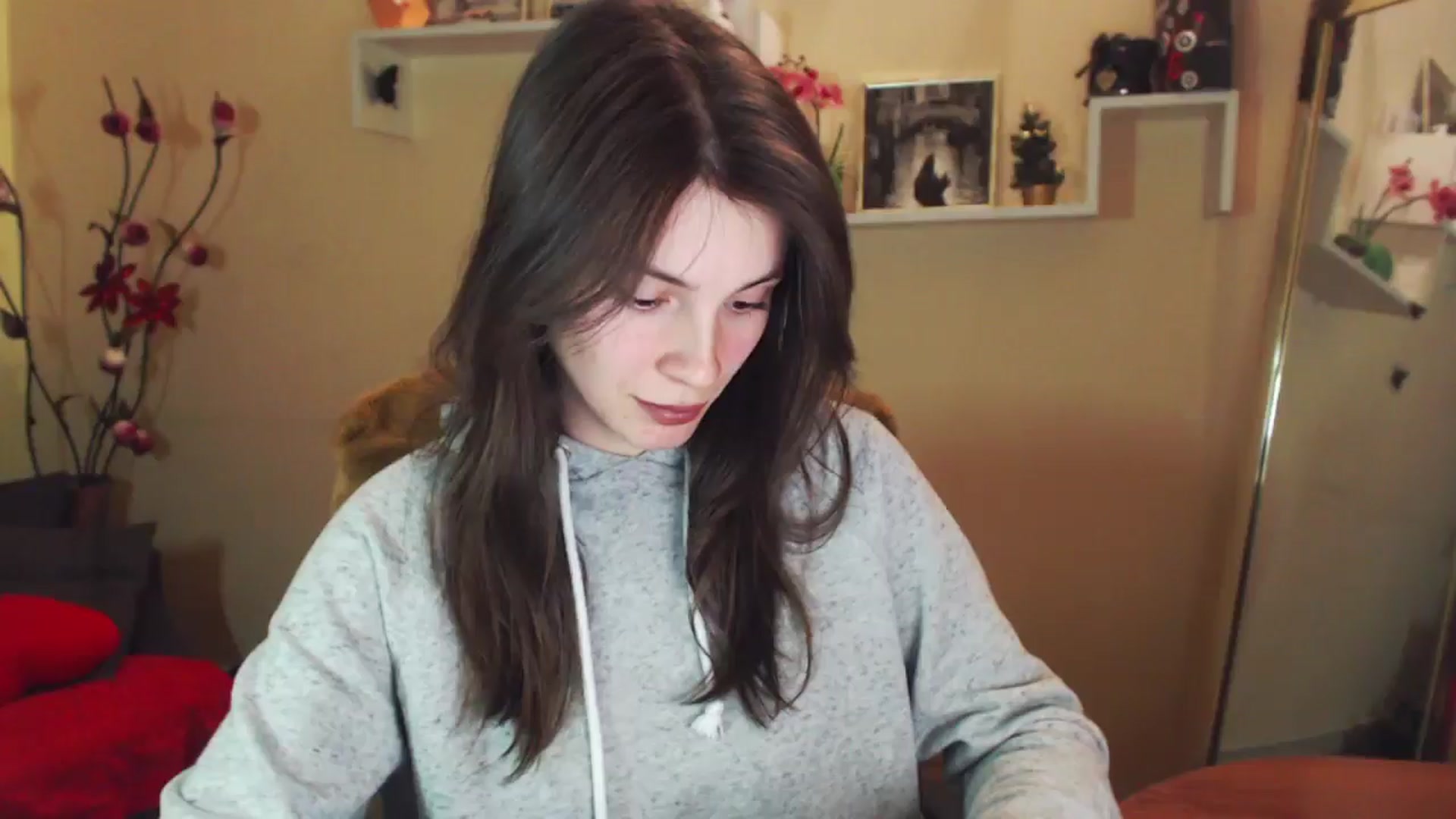 Gallery image thumbnail from MiaRoony's myfreecams stream on, 01/06/2026, 14:49 image 15 of 20