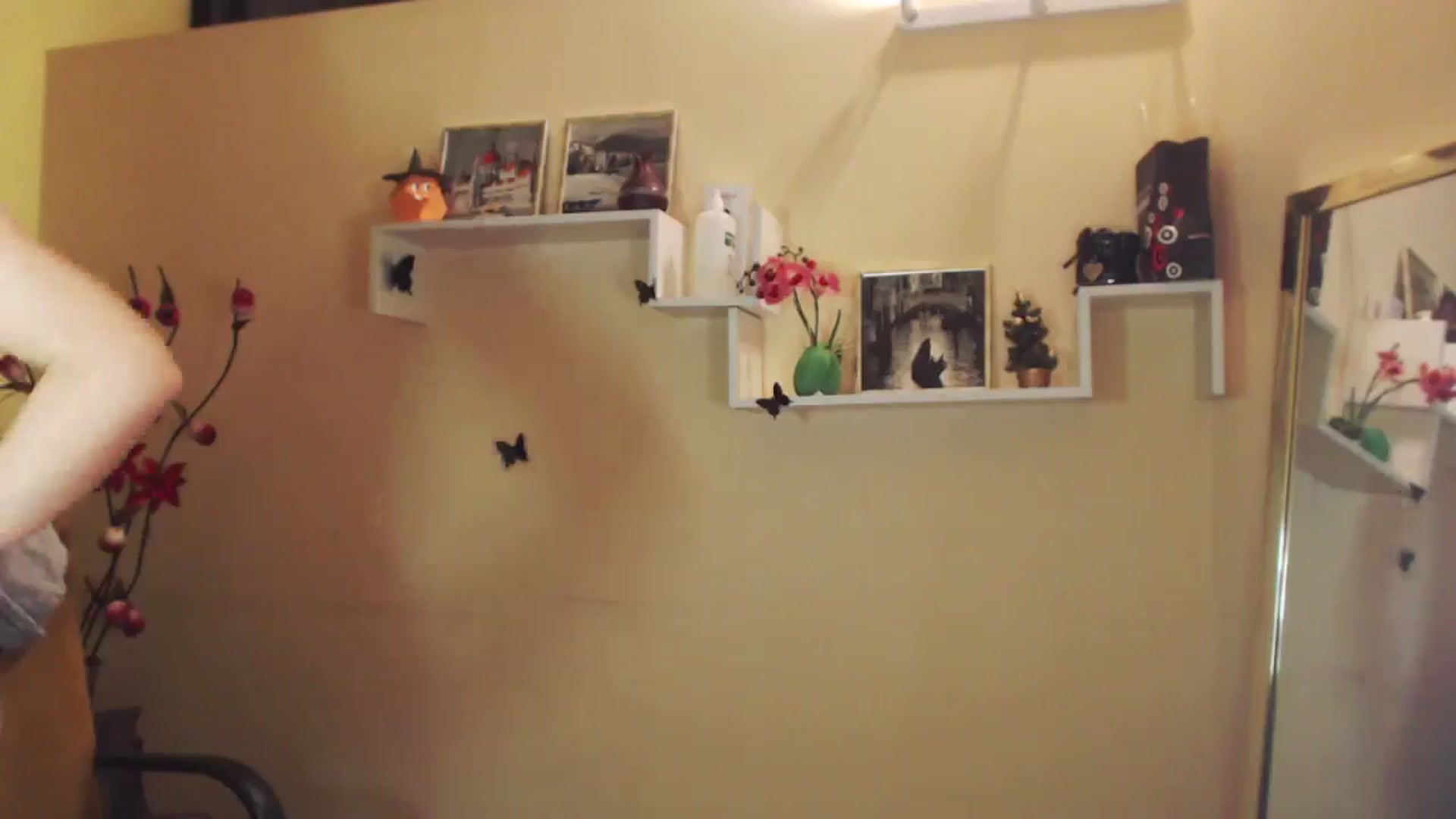 Gallery image thumbnail from MiaRoony's myfreecams stream on, 01/06/2026, 14:49 image 6 of 20