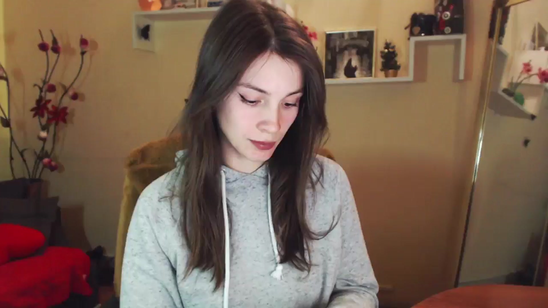 Gallery image thumbnail from MiaRoony's myfreecams stream on, 01/06/2026, 14:49 image 16 of 20