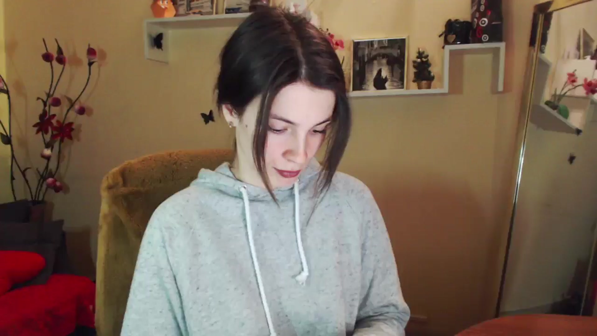 Gallery image thumbnail from MiaRoony's myfreecams stream on, 01/07/2026, 12:04 image 9 of 20
