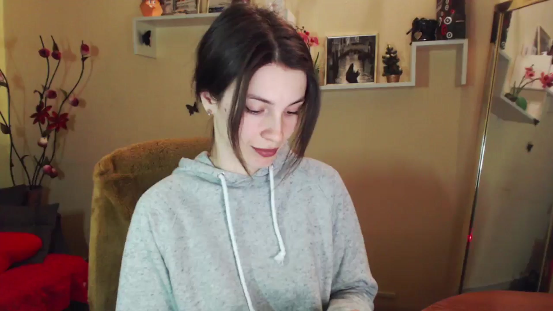 Gallery image thumbnail from MiaRoony's myfreecams stream on, 01/07/2026, 12:04 image 8 of 20