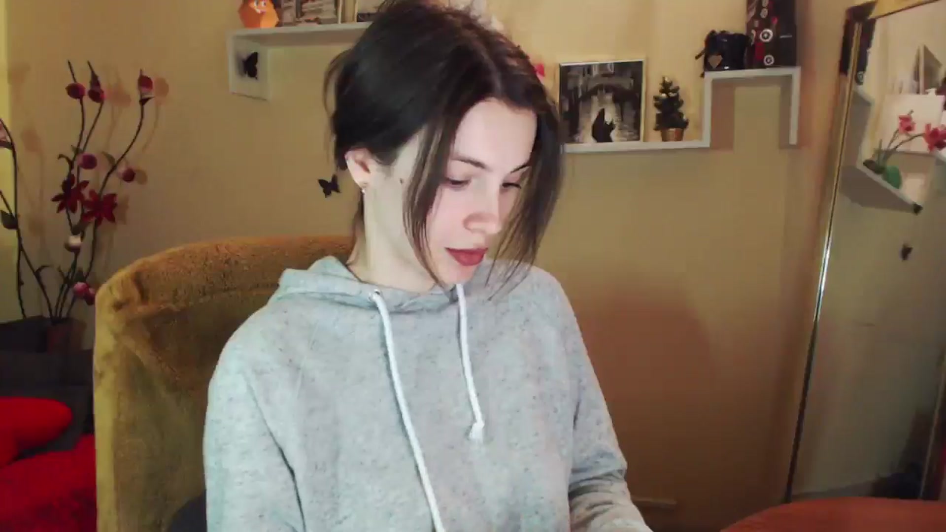 Gallery image thumbnail from MiaRoony's myfreecams stream on, 01/07/2026, 12:04 image 2 of 20
