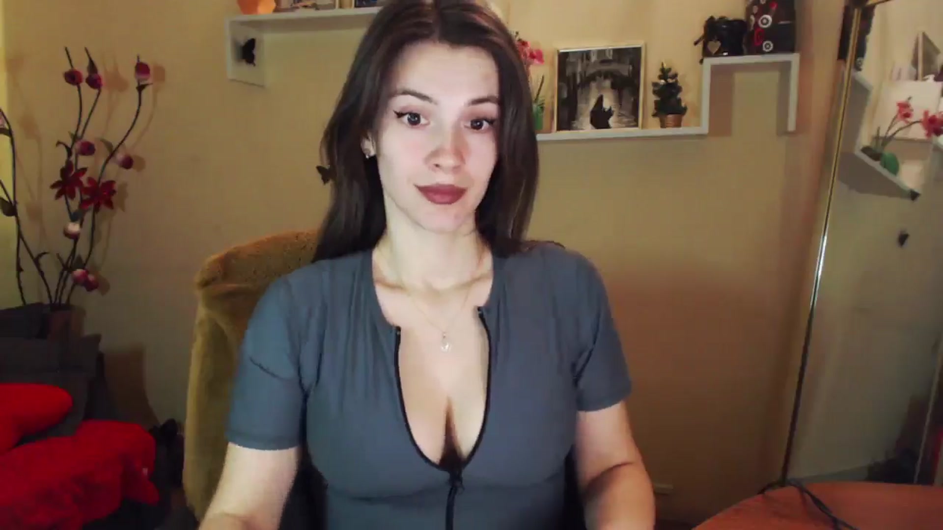 Gallery image thumbnail from MiaRoony's myfreecams stream on, 01/07/2026, 13:43 image 6 of 20