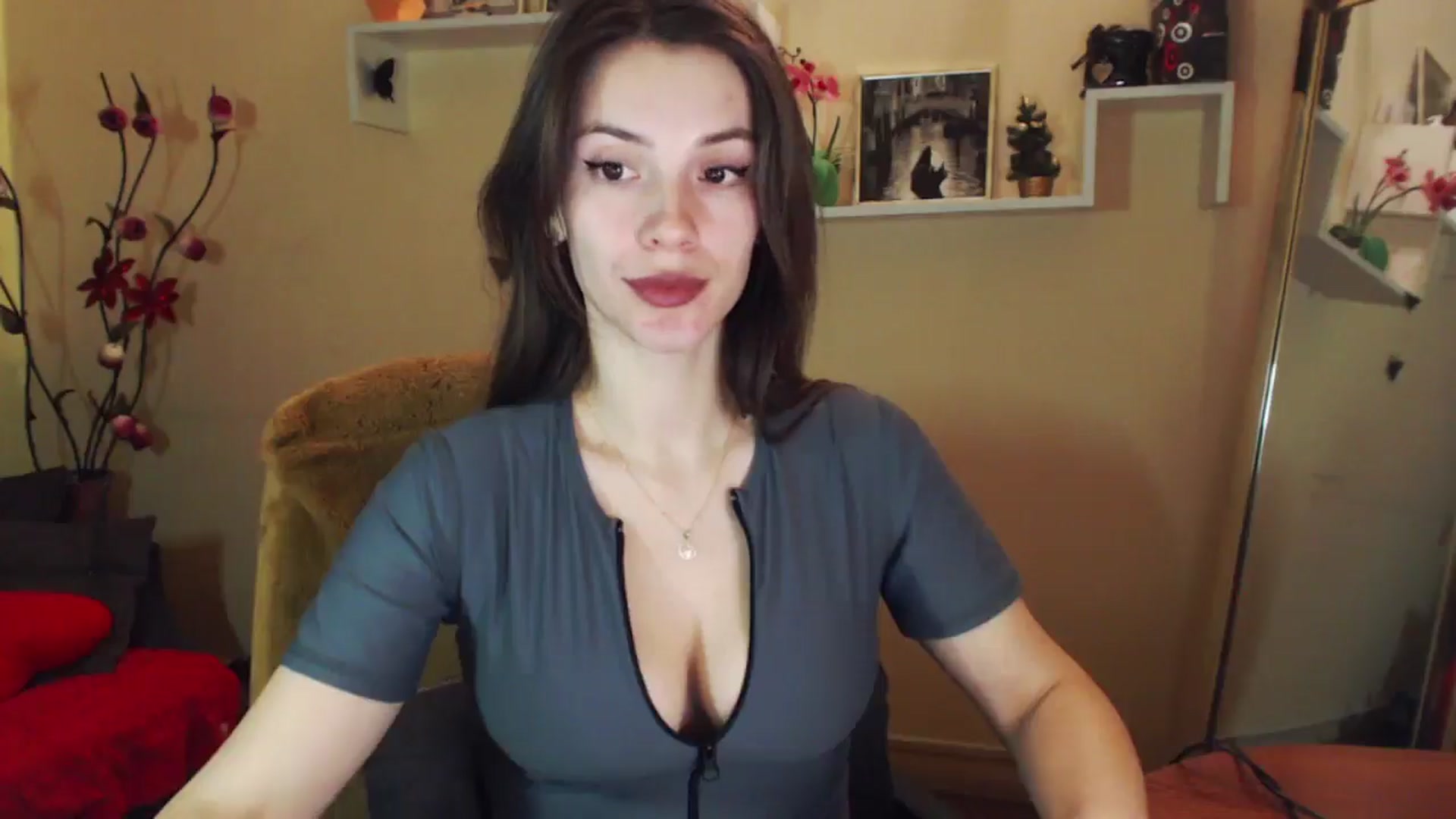 Gallery image thumbnail from MiaRoony's myfreecams stream on, 01/07/2026, 13:43 image 4 of 20