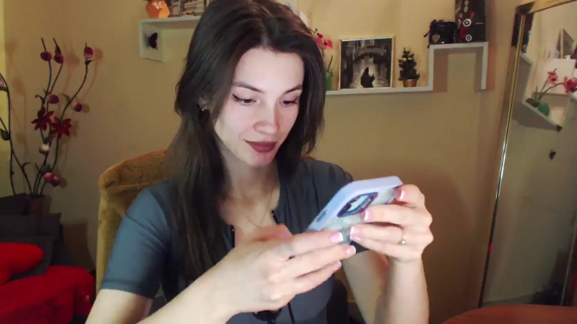 Gallery image thumbnail from MiaRoony's myfreecams stream on, 01/07/2026, 13:43 image 15 of 20
