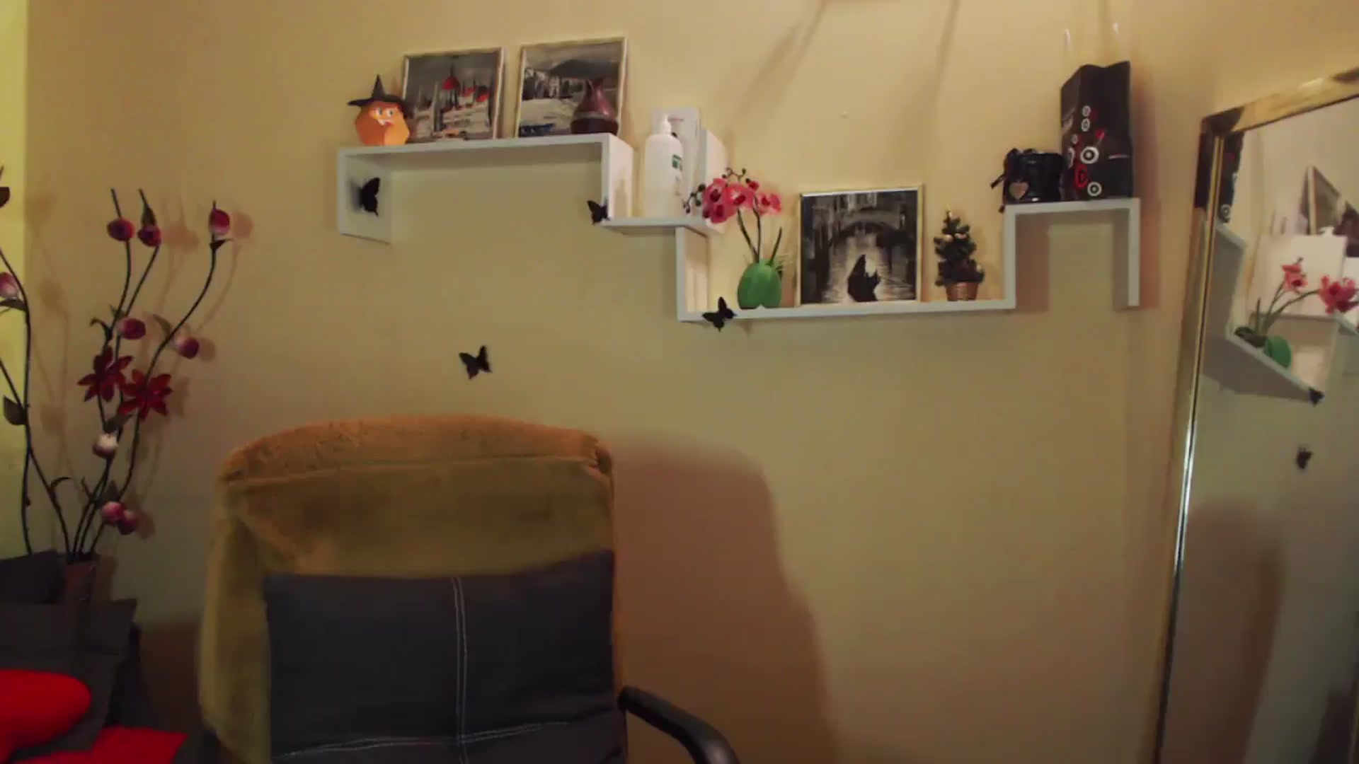 Gallery image thumbnail from MiaRoony's myfreecams stream on, 01/07/2026, 14:22 image 6 of 20