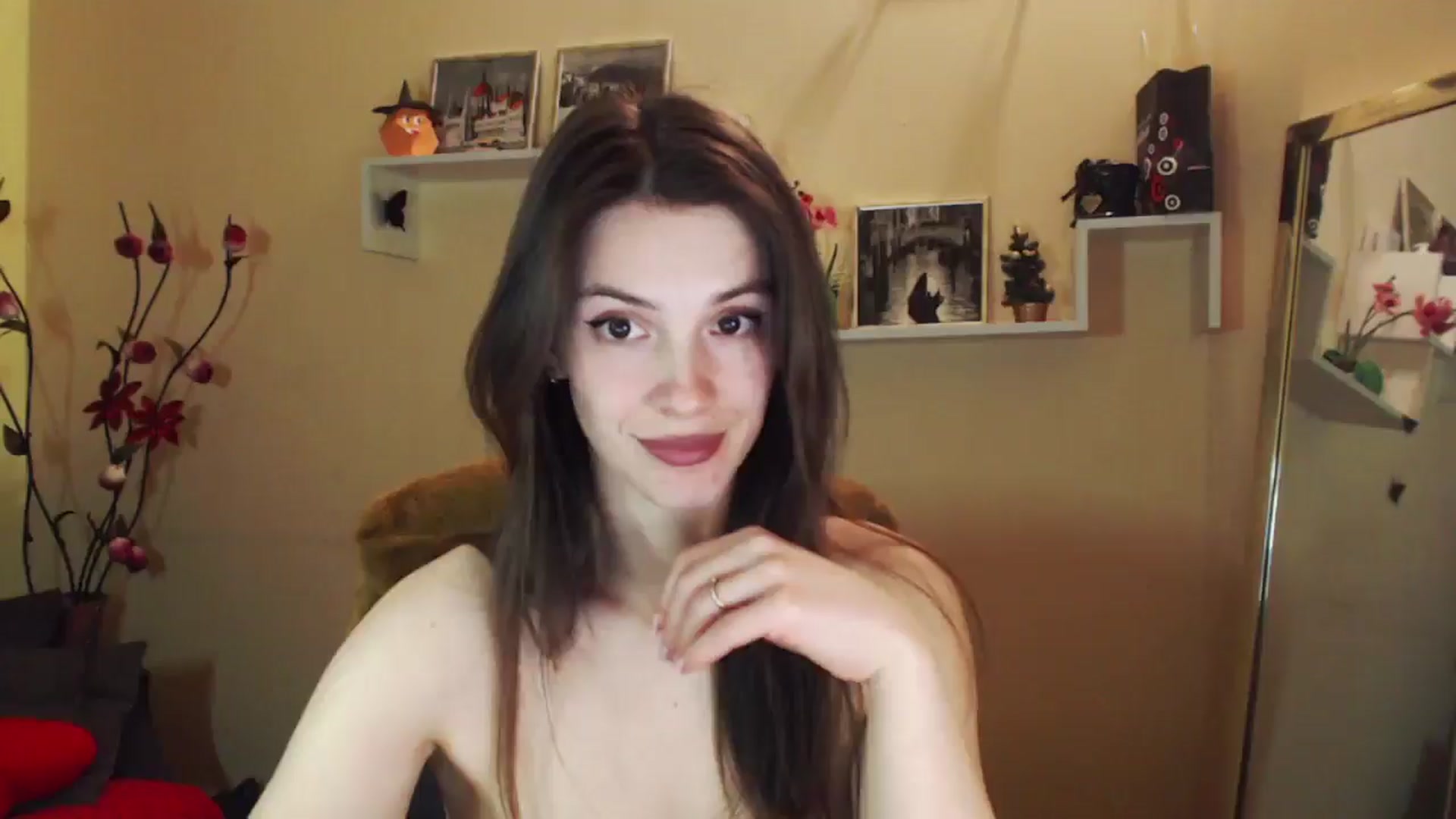 Gallery image thumbnail from MiaRoony's myfreecams stream on, 01/07/2026, 14:22 image 5 of 20