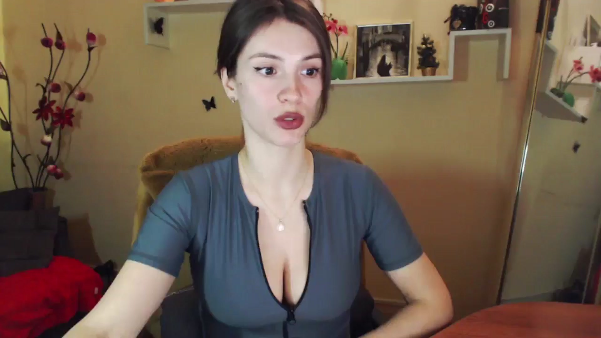 Gallery image thumbnail from MiaRoony's myfreecams stream on, 01/09/2026, 15:07 image 4 of 20