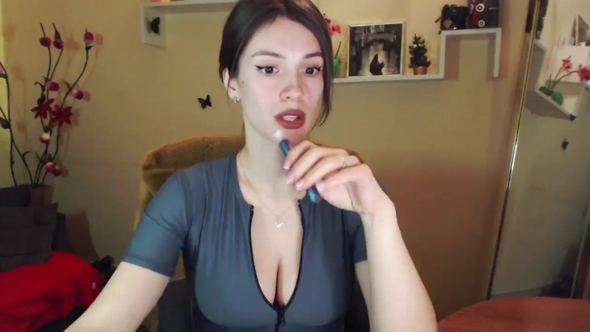 Gallery image thumbnail from MiaRoony's myfreecams stream on, 01/09/2026, 15:07 image 11 of 20