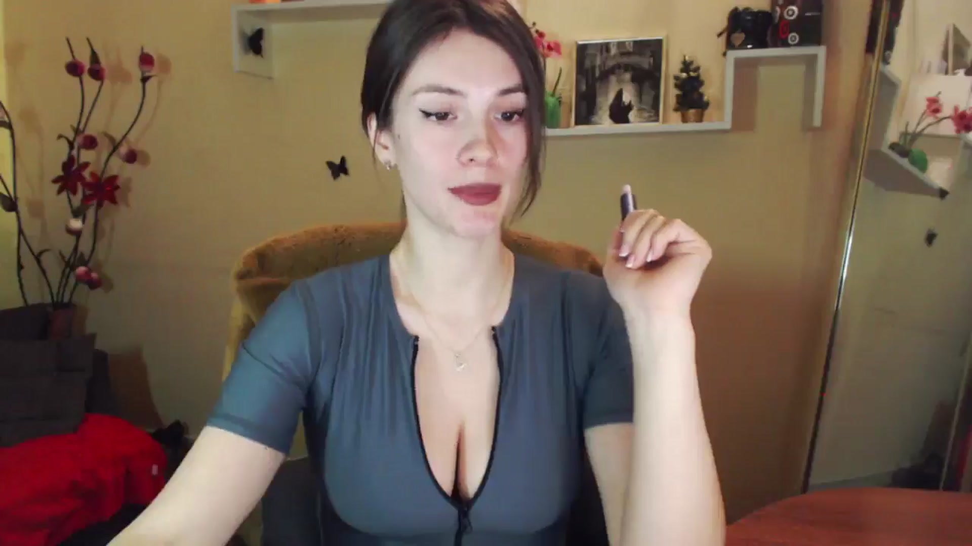Gallery image thumbnail from MiaRoony's myfreecams stream on, 01/09/2026, 15:07 image 13 of 20