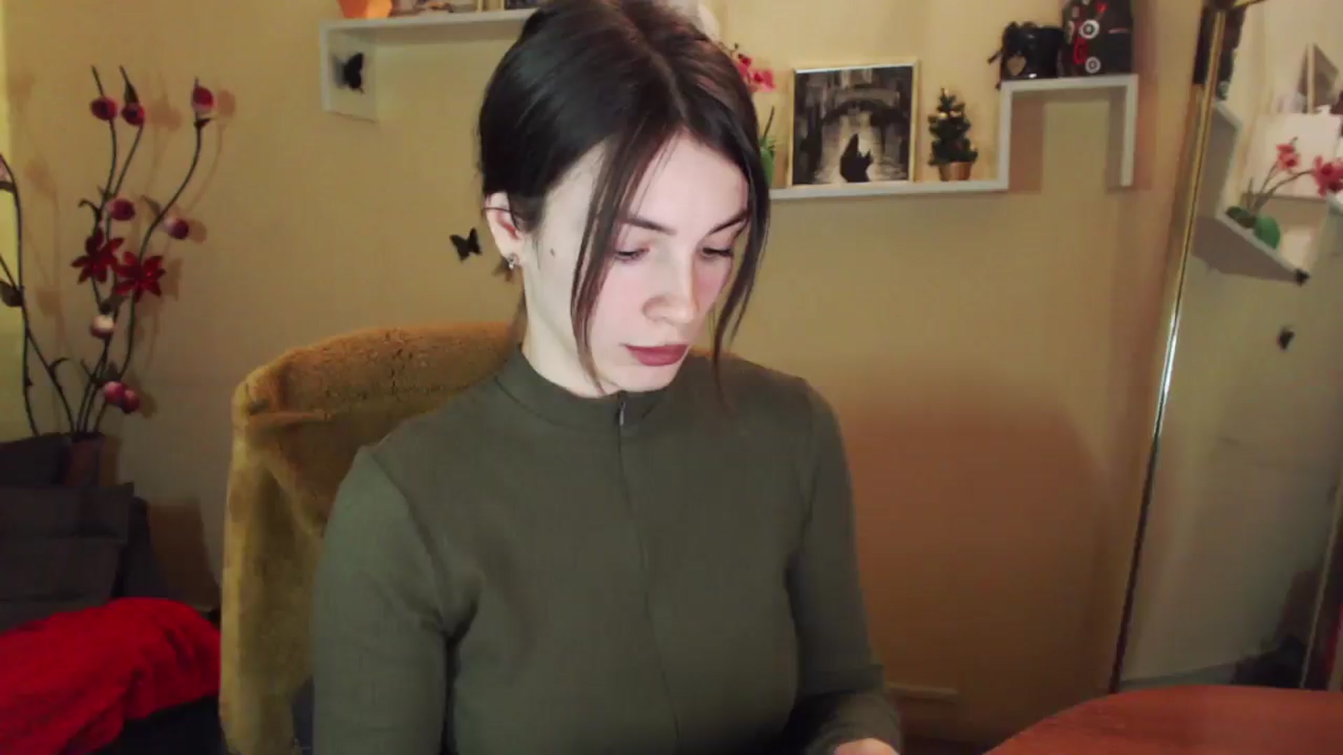 Gallery image thumbnail from MiaRoony's myfreecams stream on, 01/10/2026, 13:41 image 16 of 20
