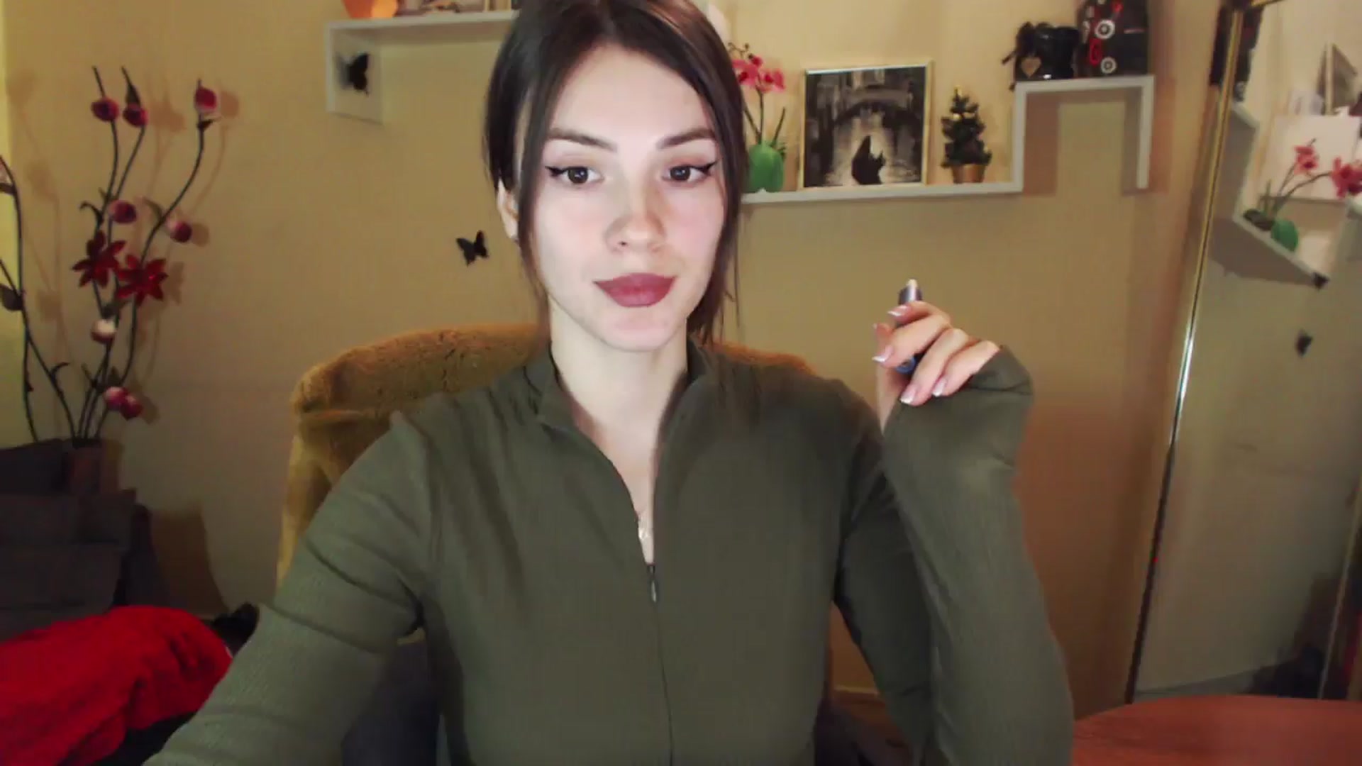 Gallery image thumbnail from MiaRoony's myfreecams stream on, 01/10/2026, 13:41 image 13 of 20