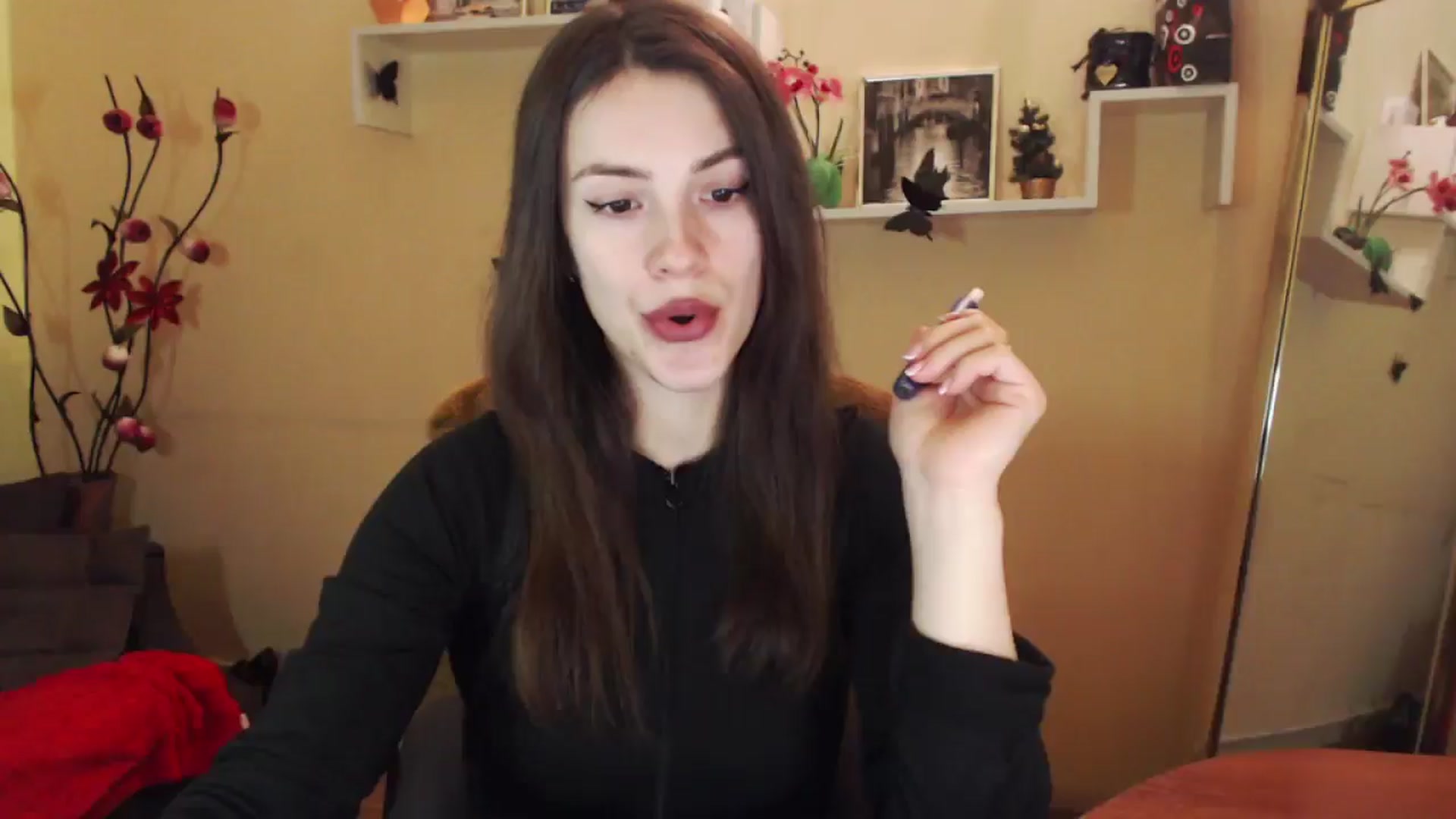 Gallery image thumbnail from MiaRoony's myfreecams stream on, 01/11/2026, 11:50 image 3 of 20