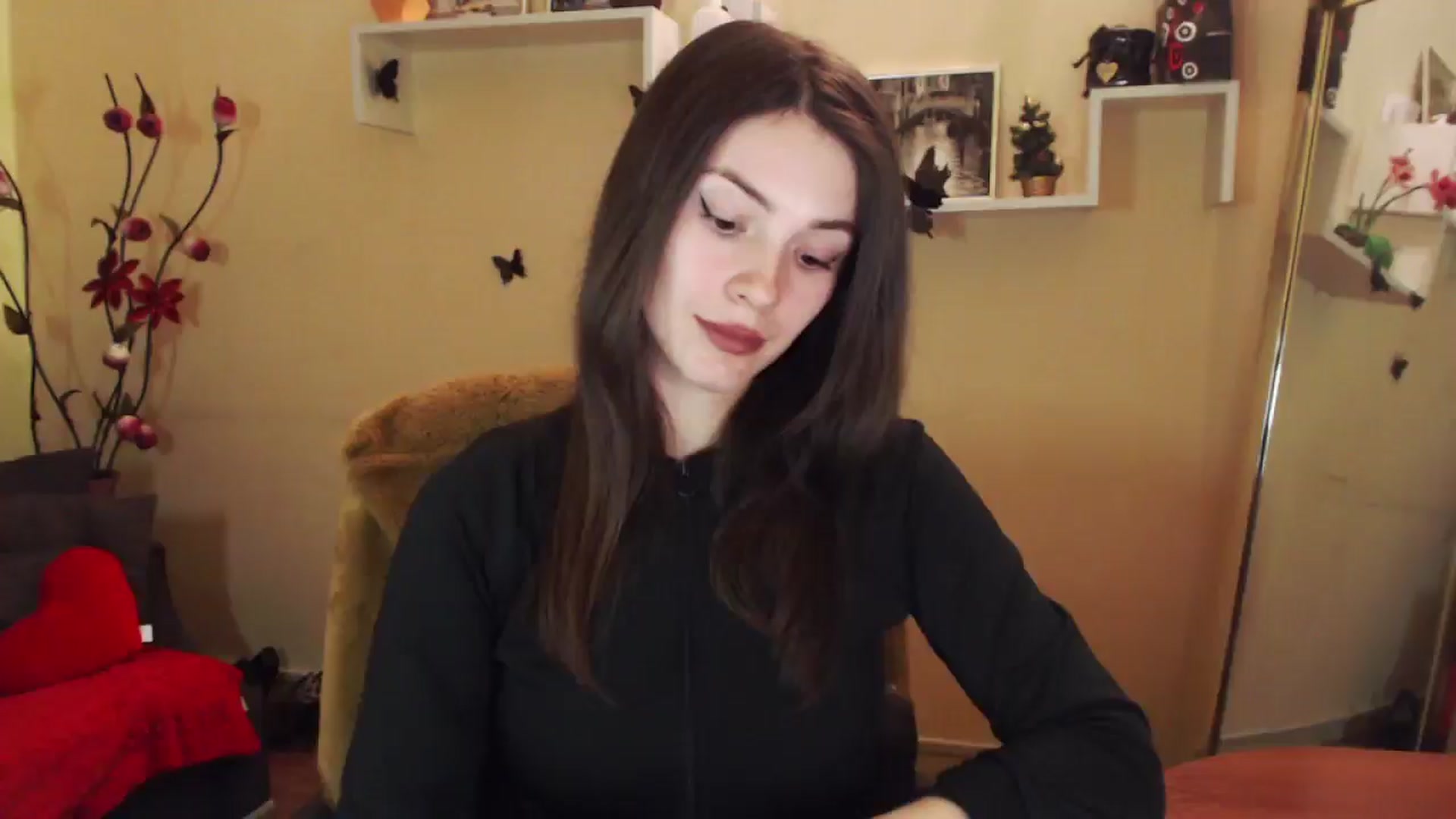 Gallery image thumbnail from MiaRoony's myfreecams stream on, 01/11/2026, 12:40 image 16 of 20