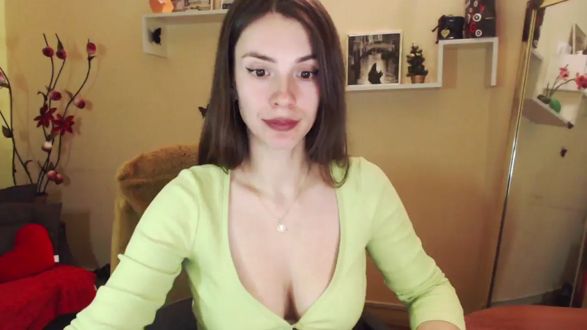Gallery image thumbnail from MiaRoony's myfreecams stream on, 01/11/2026, 17:12 image 5 of 20